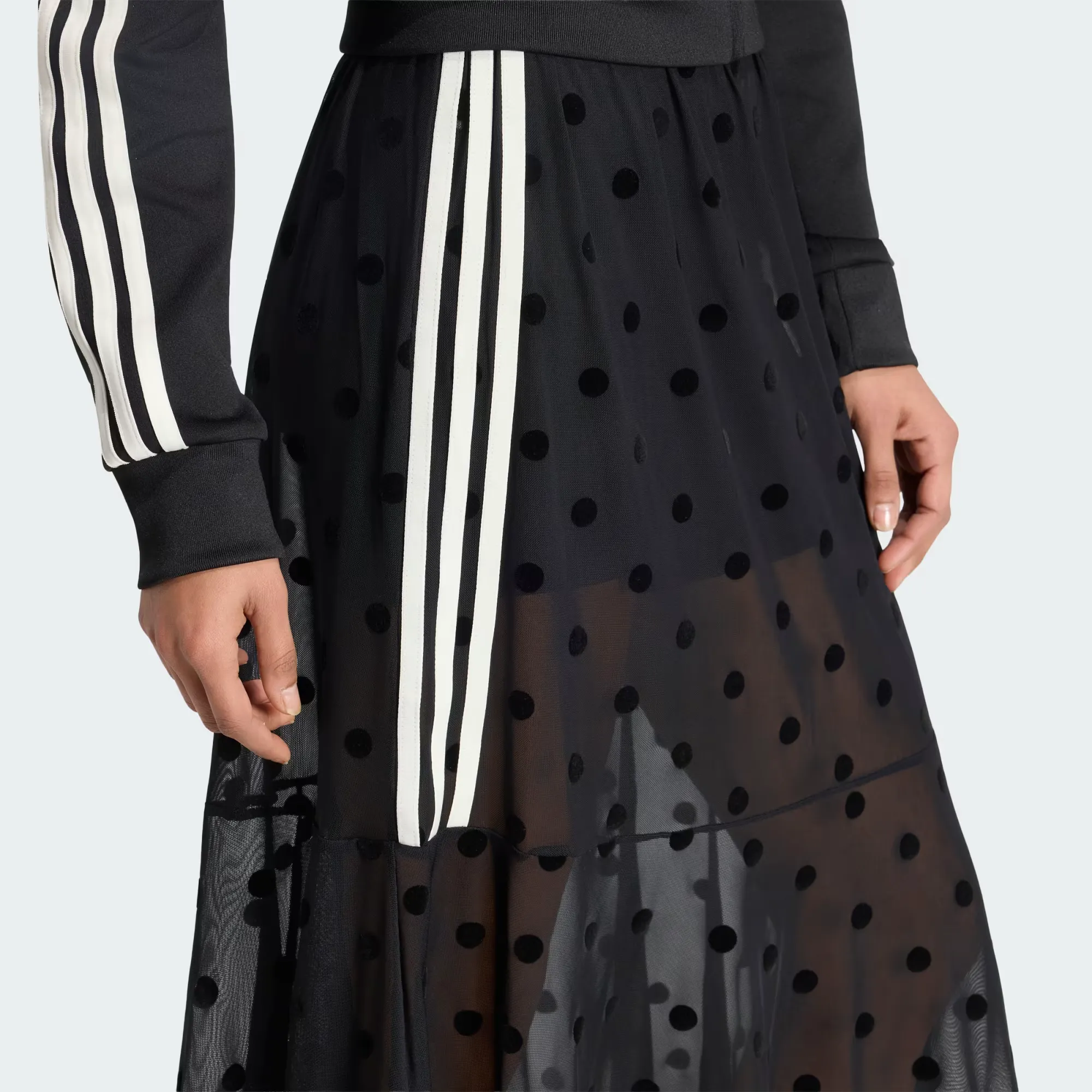 000000_adidas-Sheer-Polka-Dots-Skirt-WMNS_BLACK_KV1177_img5