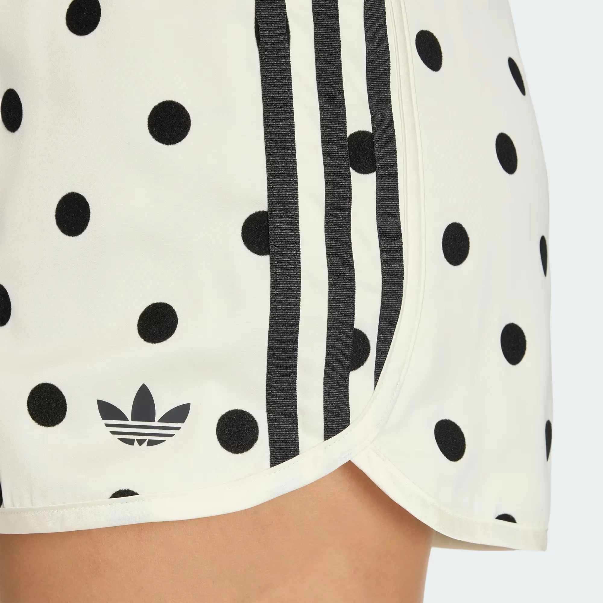 000000_adidas-Short-Polka-Dots-Sprinter-WMNS_OFF-WHITE_KV1171_img5