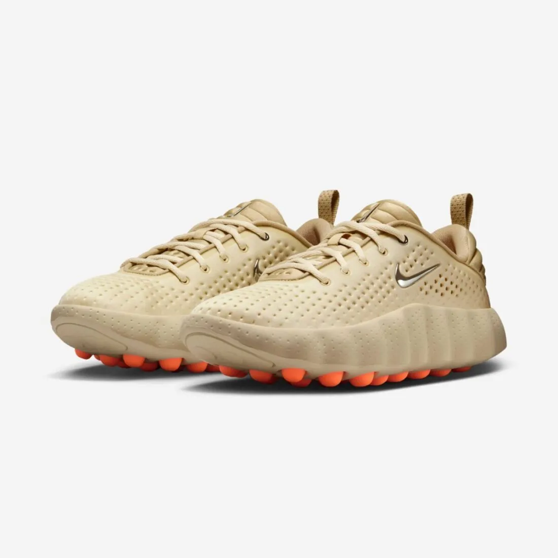 000000_Nike-Mind-002_LIGHT-KHAKI_HQ4308-200_img1
