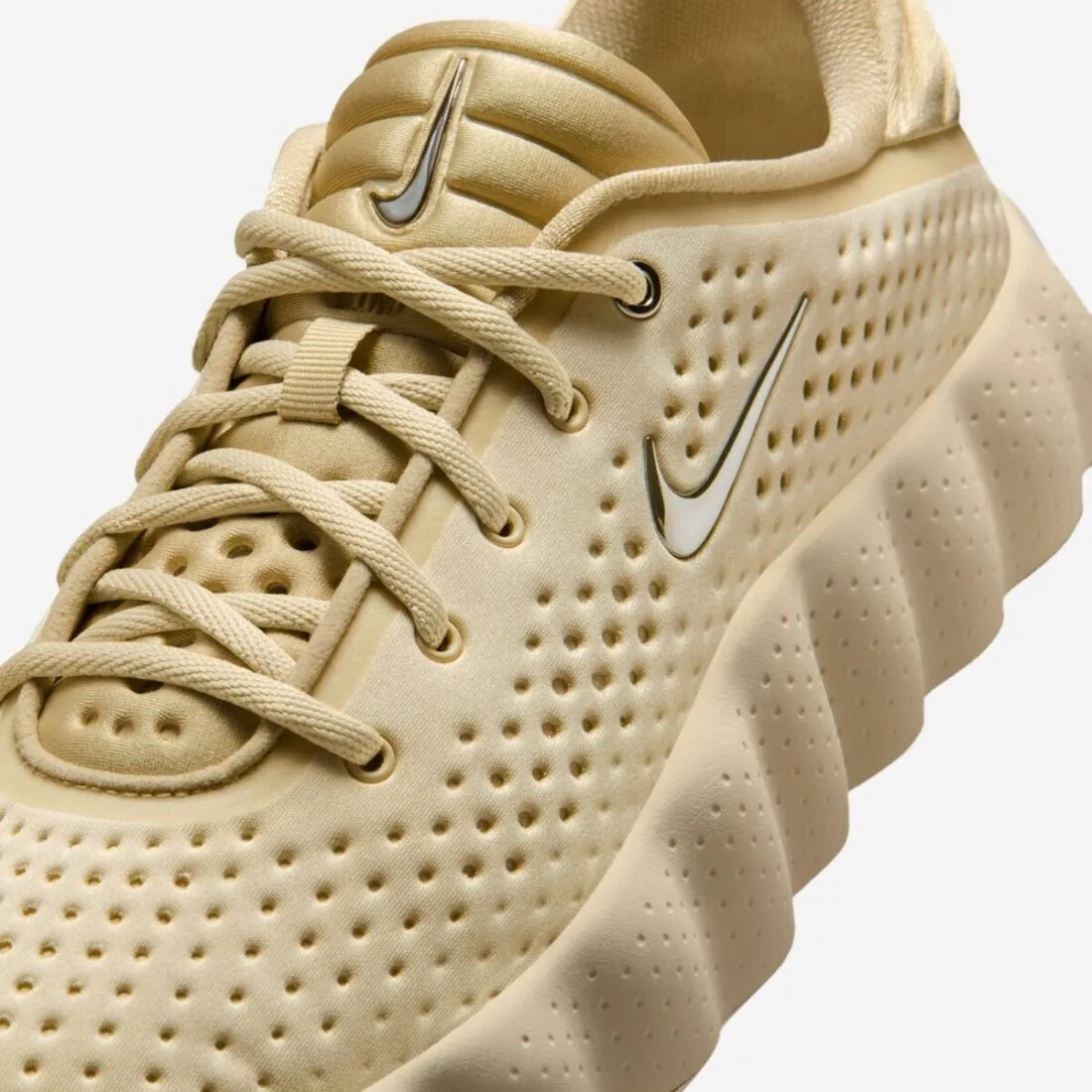 000000_Nike-Mind-002_LIGHT-KHAKI_HQ4308-200_img4