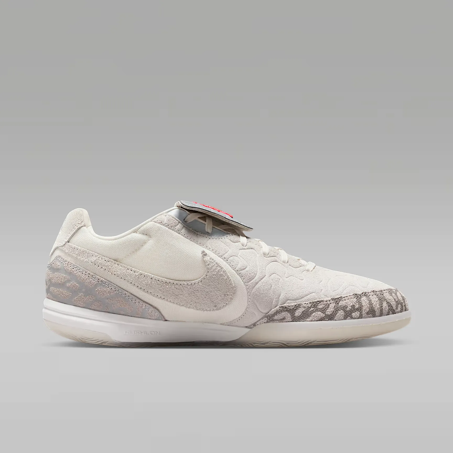 000000_Jordan-Tiempo-Streetgato-SE_PHANTOM_II7579-016_img2