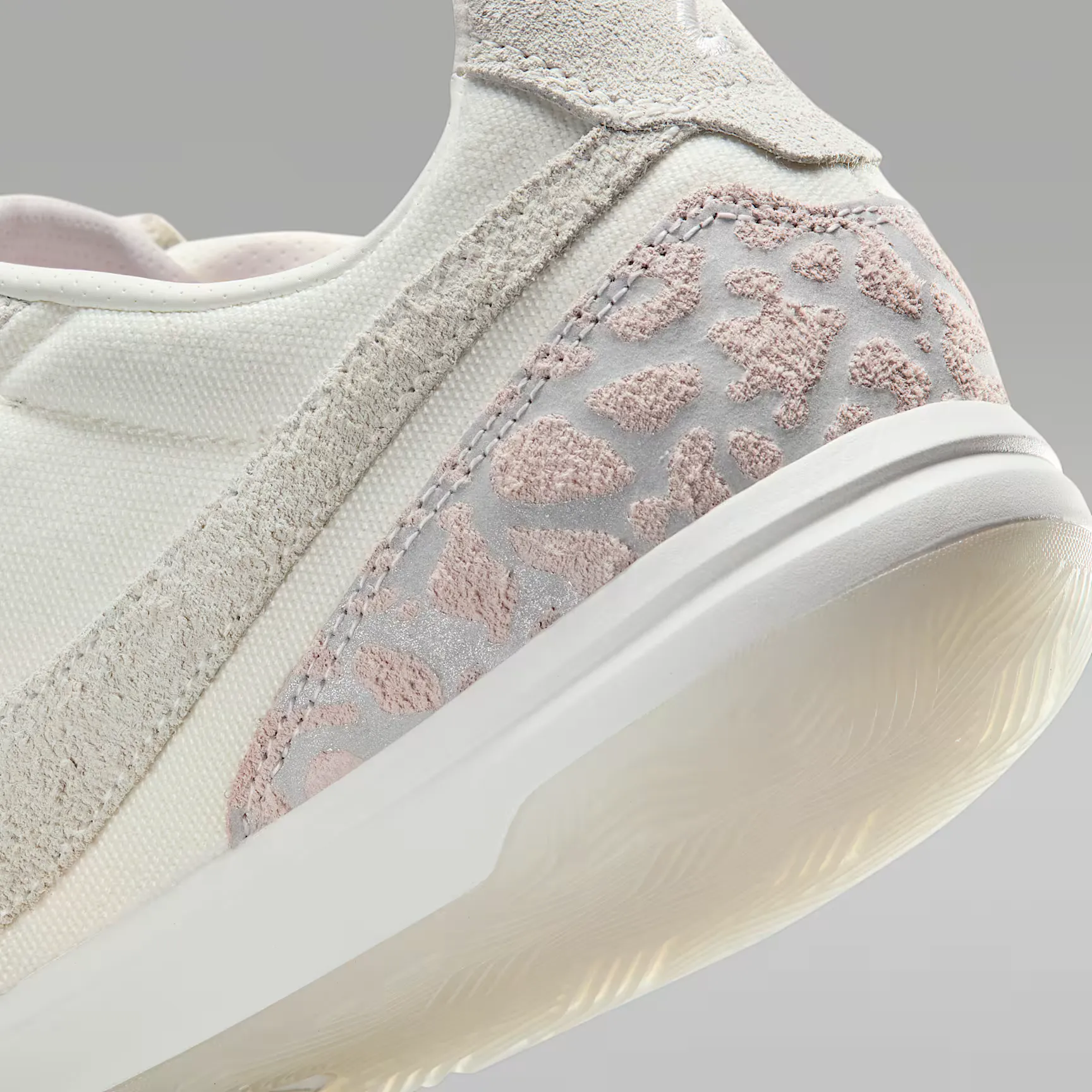 000000_Jordan-Tiempo-Streetgato-SE_PHANTOM_II7579-016_img7