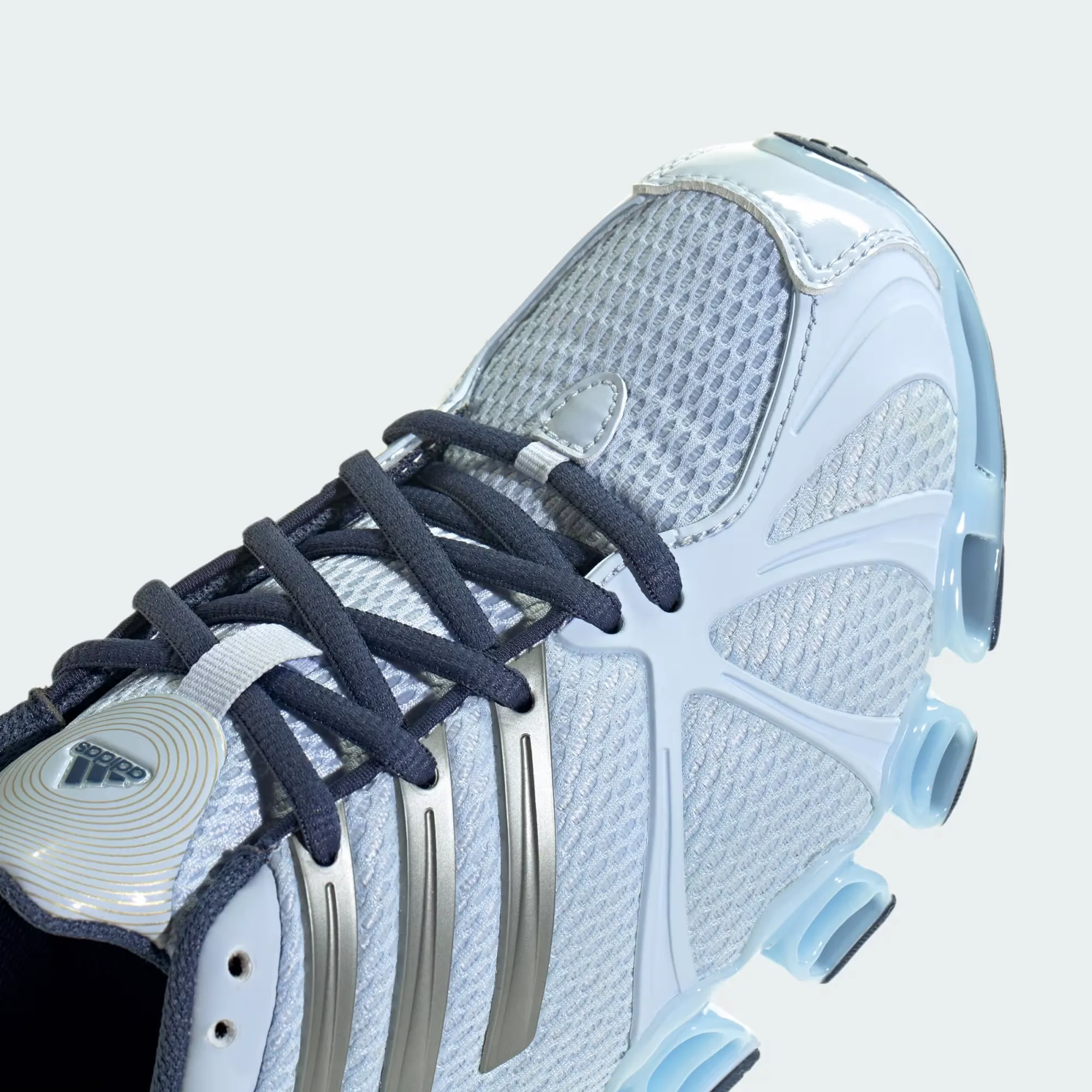 000000_adidas-Mega-Ghostride-WMNS_CRYSTAL-SKY_IH4496_img7