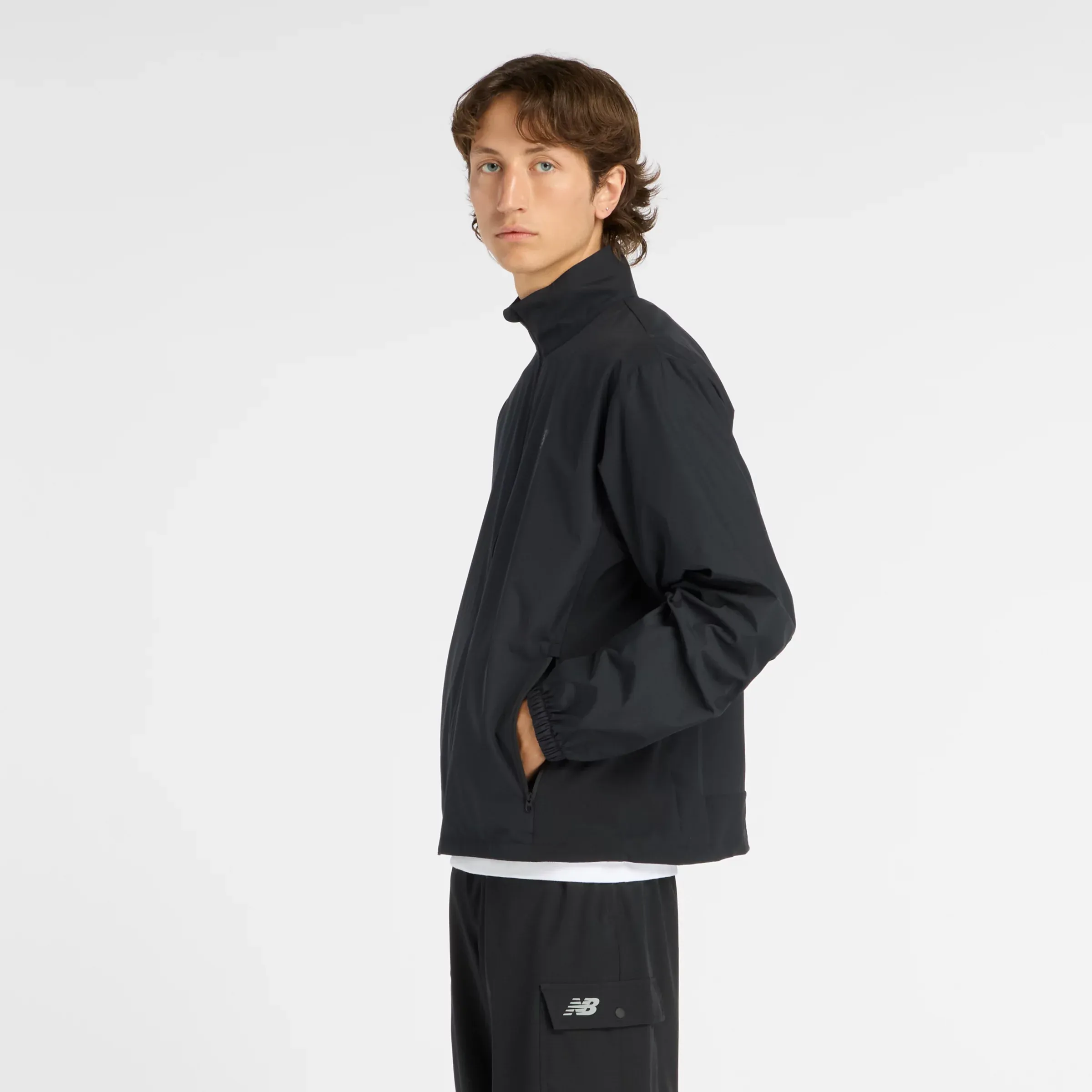 000000_New-Balance-Fast-Days-Jacket_BLACK_MJ6126S5BK_img4