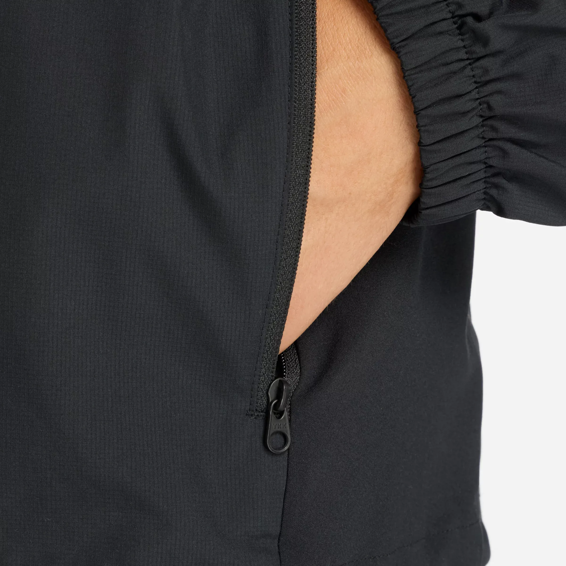 000000_New-Balance-Fast-Days-Jacket_BLACK_MJ6126S5BK_img5