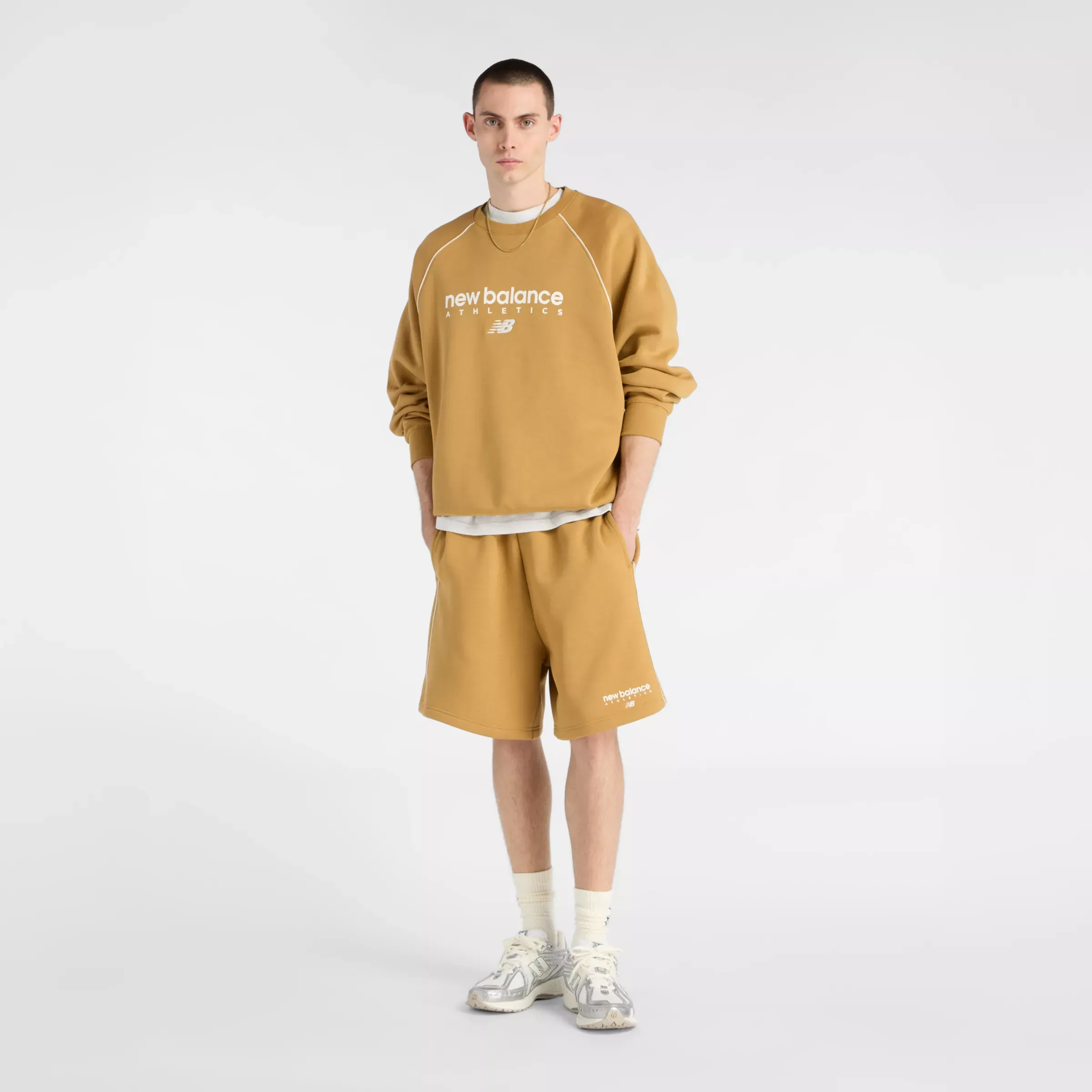 000000_New-Balance-Athletics-Trackside-Fleece-Crew_STUCCO-SEA-SALT_MT61U4JOABG_img1