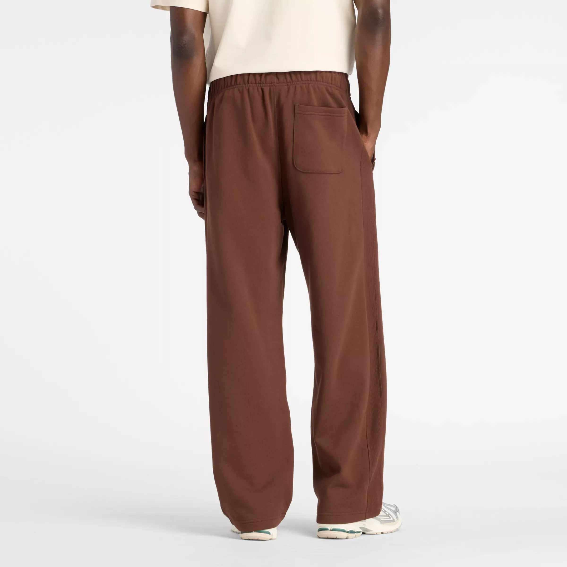 000000_New-Balance-Athletics-French-Terry-Pant_PUMPERNICKEL_MP53504ABJ_img3