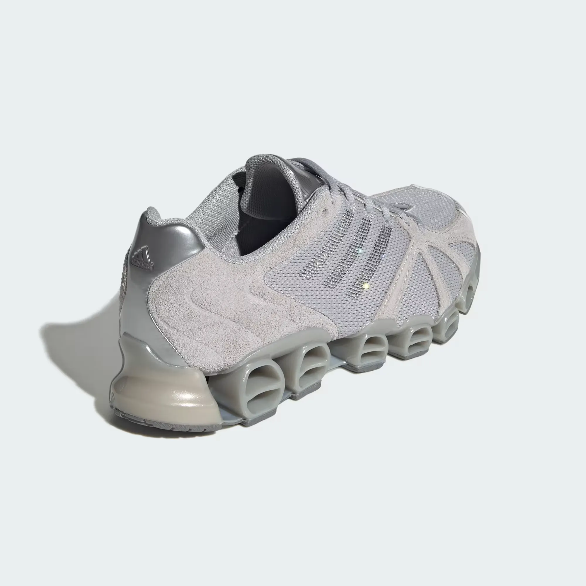 000000_adidas-Mega-Ghostride-WMNS_GREY-TWO-SILVER-METALLIC_IH4392_img5