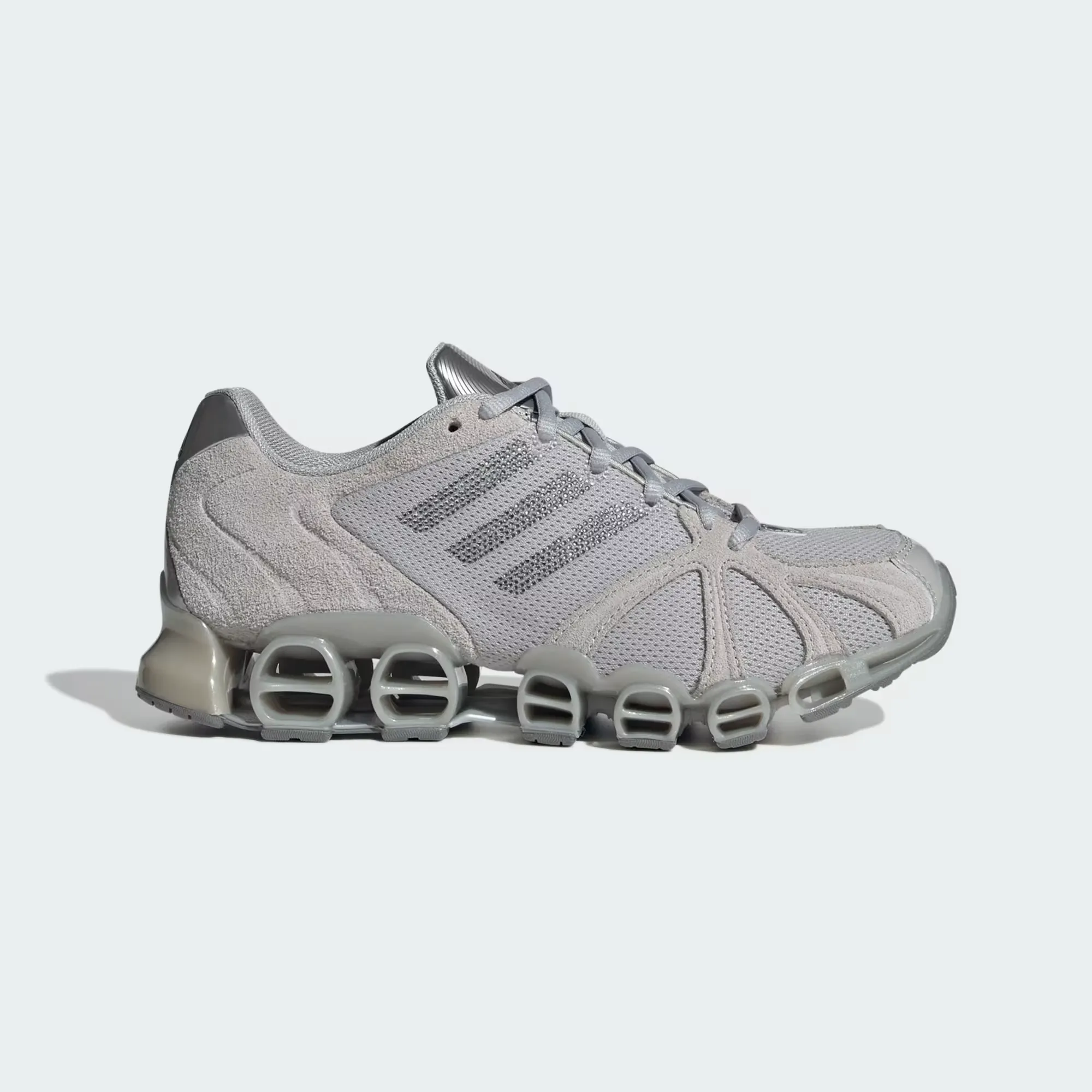 000000_adidas-Mega-Ghostride-WMNS_GREY-TWO-SILVER-METALLIC_IH4392_img0