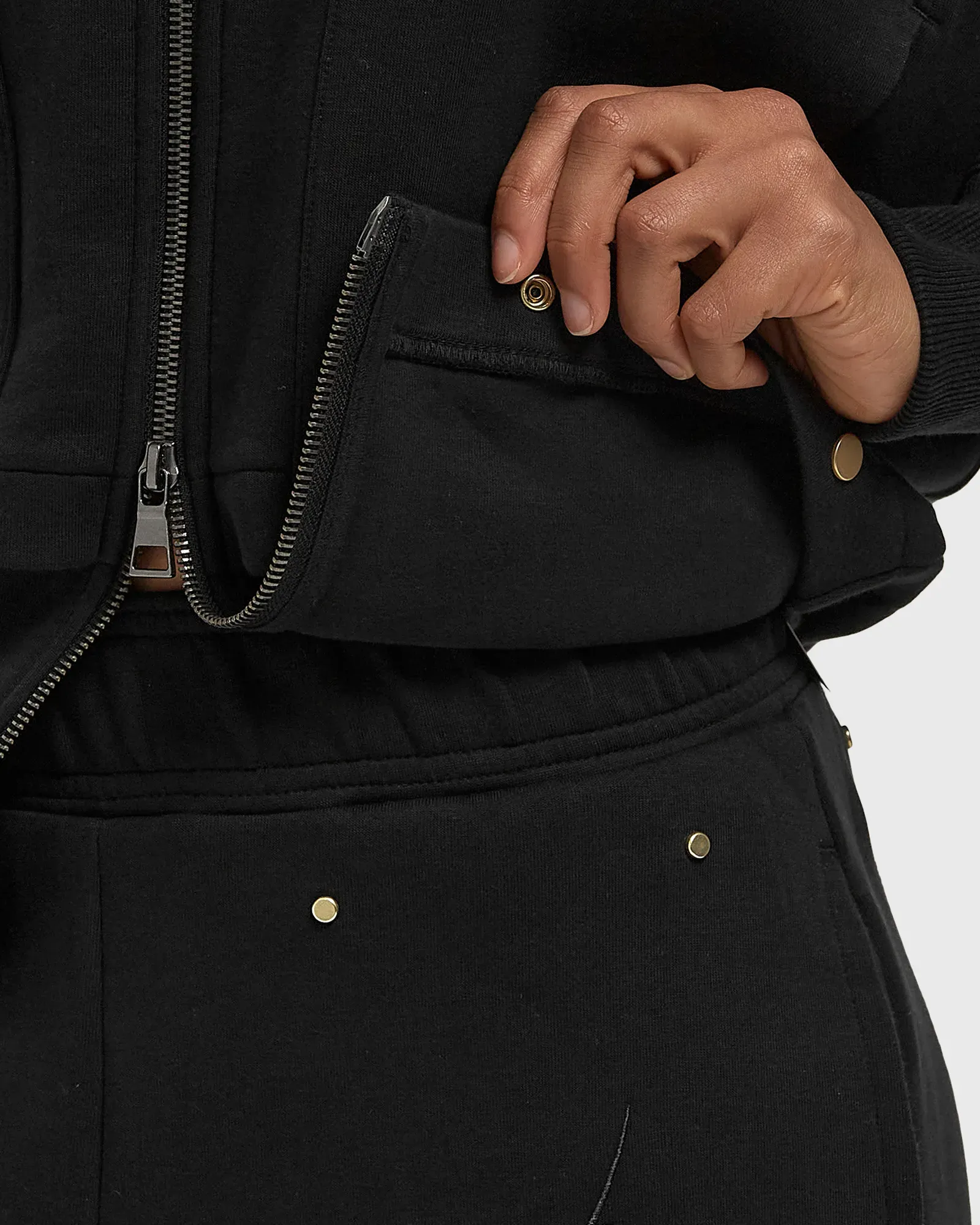 000000_Jordan-x-Teyana-Taylor-WMNS-Jumpsuit-SP_BLACK-GYM-RED_IM6350-010_img5