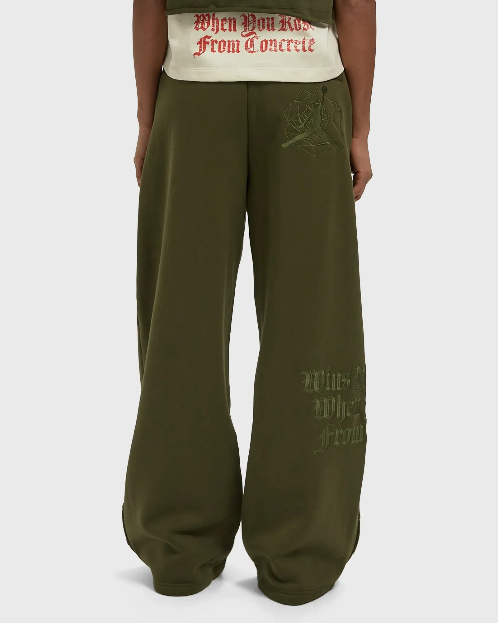 000000_Teyana-Taylor-x-Jordan-Fleece-Pants-WMNS_ROUGH-GREEN_IQ3844-326_img2