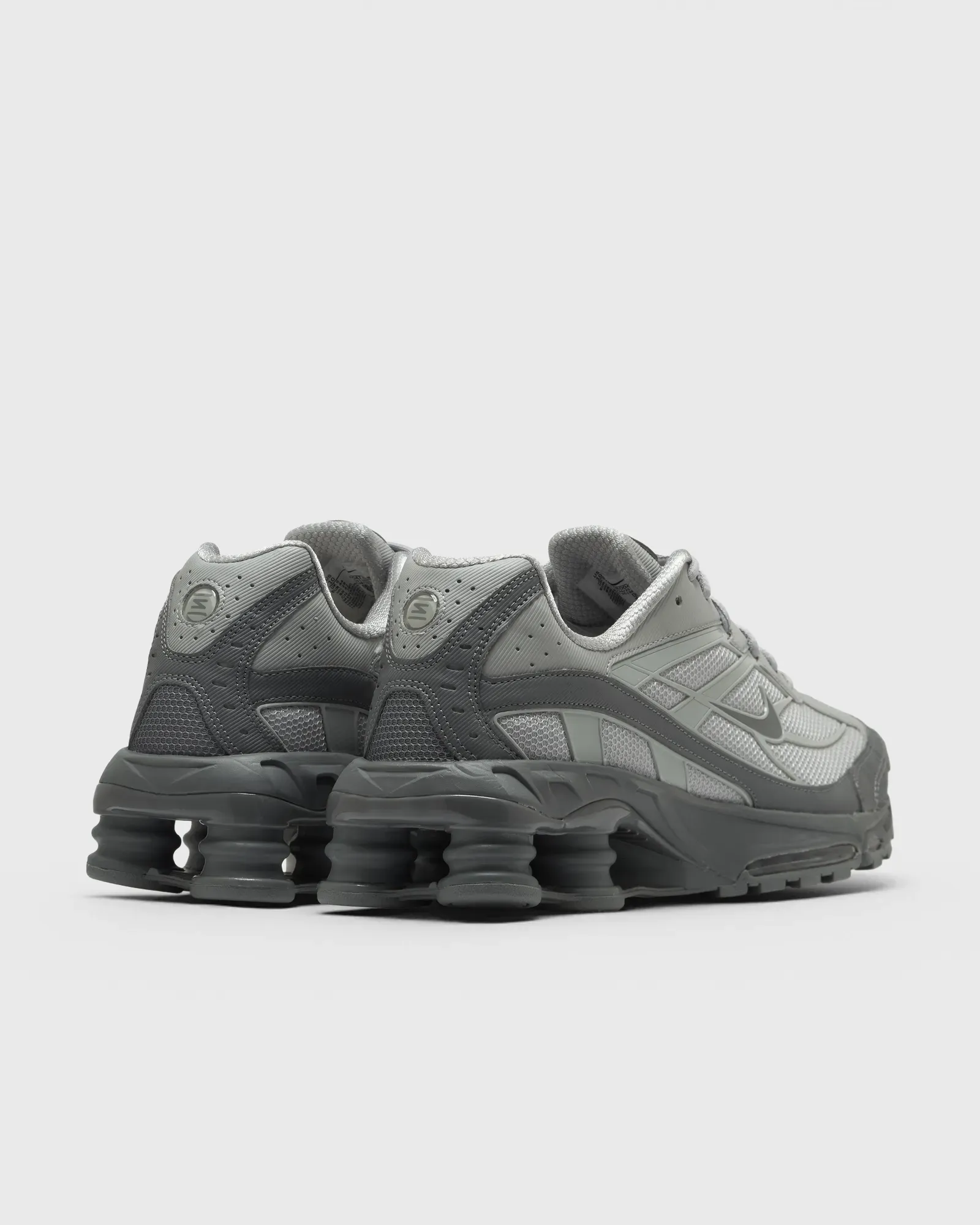 000000_Nike-Shox-Ride-2_LIGHT-SMOKE-GREY_IR0047-001_img3