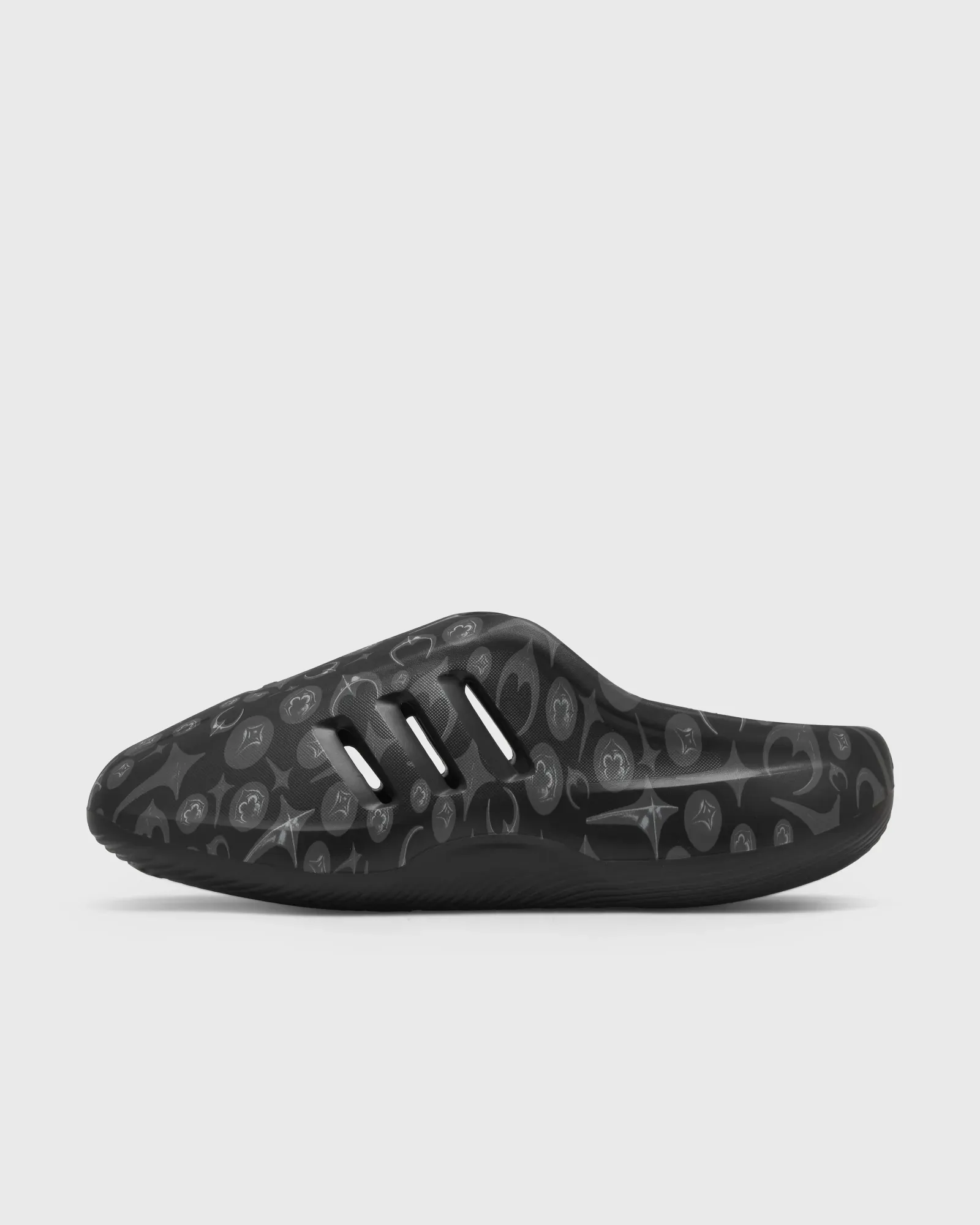 000000_adidas-x-Thug-Club-adiFOM-IIInfinity-M_CORE-BLACK_KI0825_img0