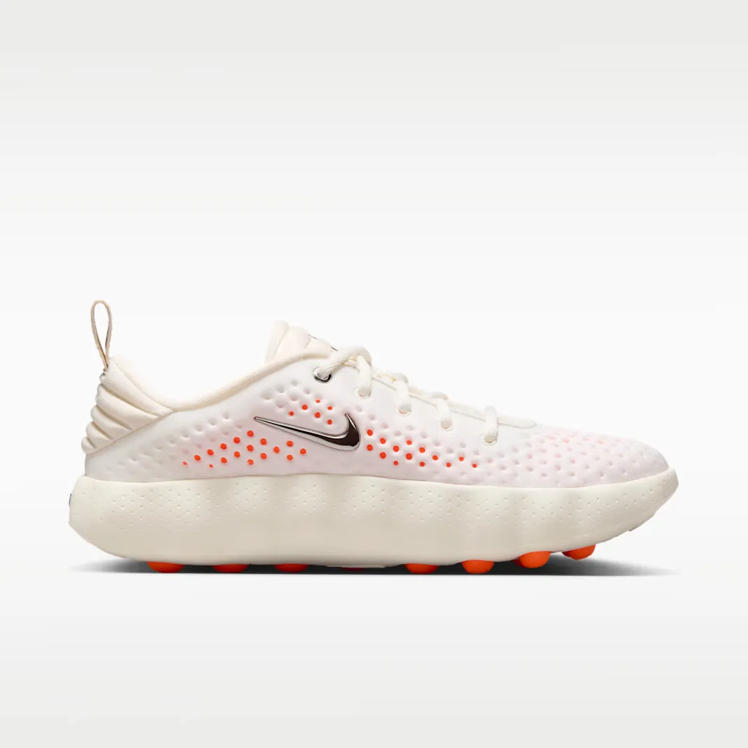 Nike-Mind-002-WMNS_Sail-Hyper-Crimson_HQ4310-100_img2