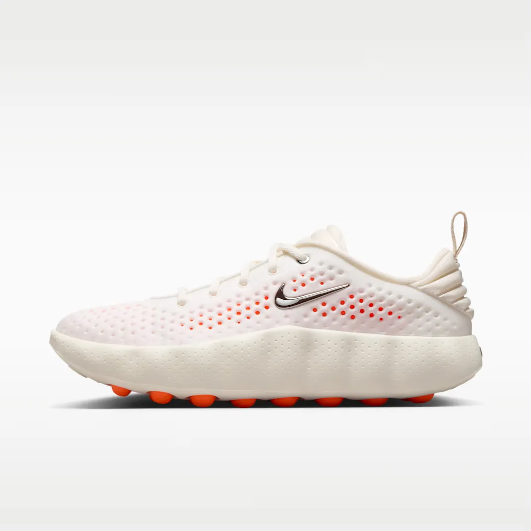 Nike-Mind-002-WMNS_Sail-Hyper-Crimson_HQ4310-100_img0