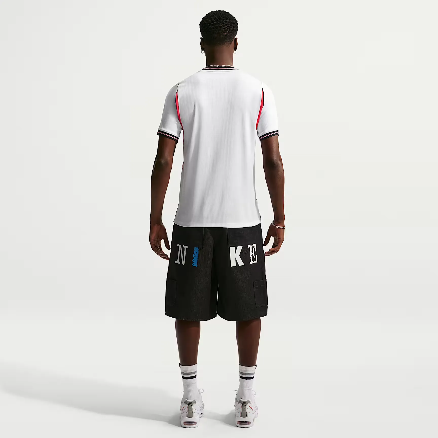 000000_Nike-Dri-FIT-Angleterre-2026-Stadium-Domicile-Jersey_White-Speed-Red-Obsidian_IB5290-100_img4