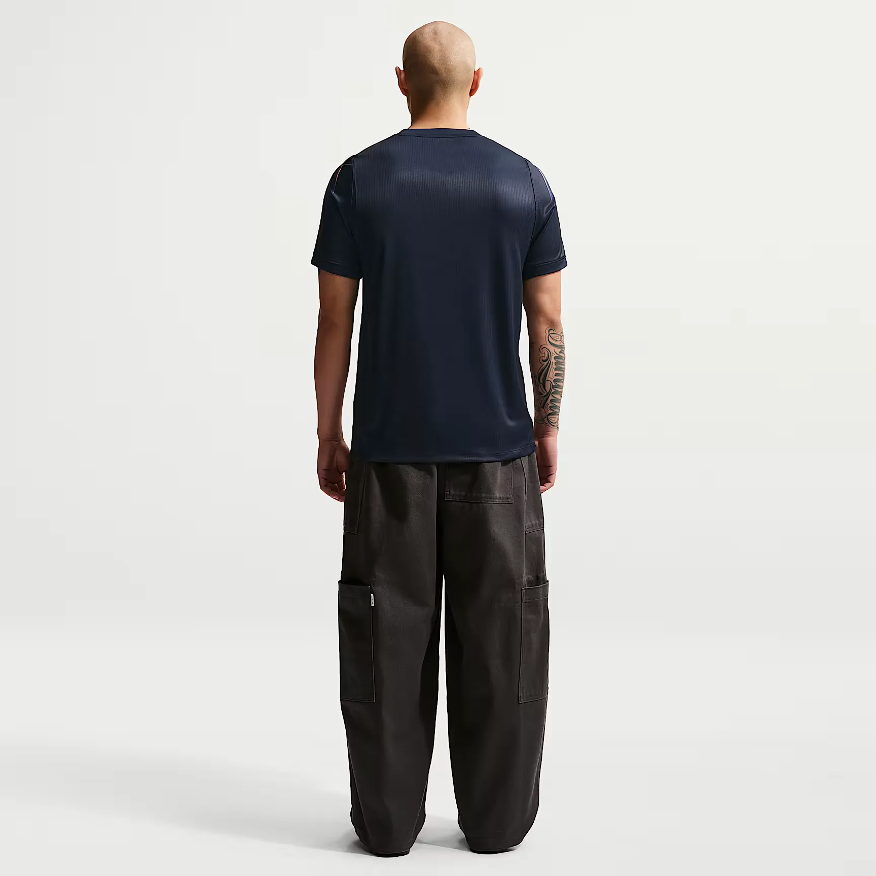 000000_Nike-Dri-FIT-Uruguay-2026-Stadium-Exterieur-Jersey_Obsidian-Hyper-Royal_IO4681-451_img4