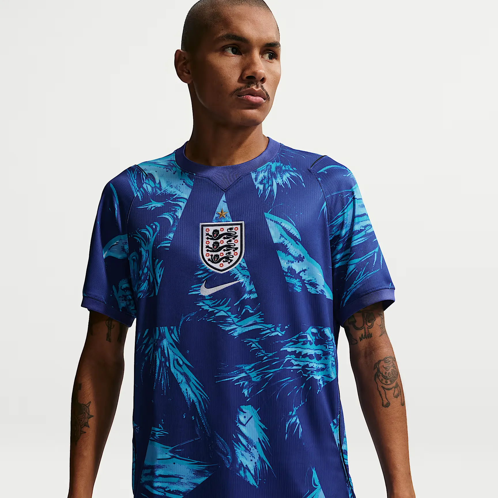 000000_Nike-England-2026-Stadium-Dri-FIT-Short-Sleeve-Replica-Goalkeeper-Jersey_Astronomy-Blue_IB5295-489_img0