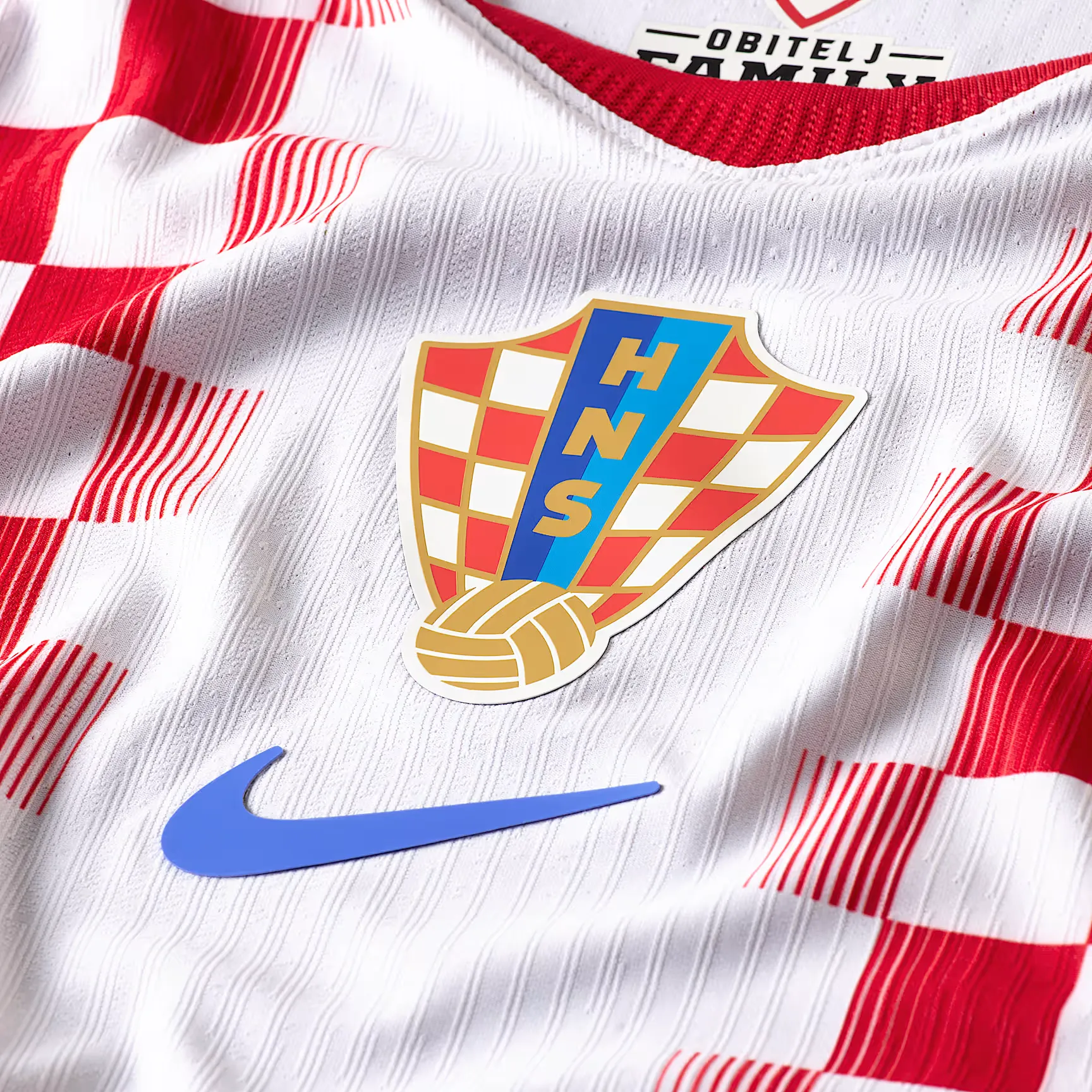 000000_Nike-Dri-FIT-ADV-Authentic-Croatie_Home_IO8643-100_img2