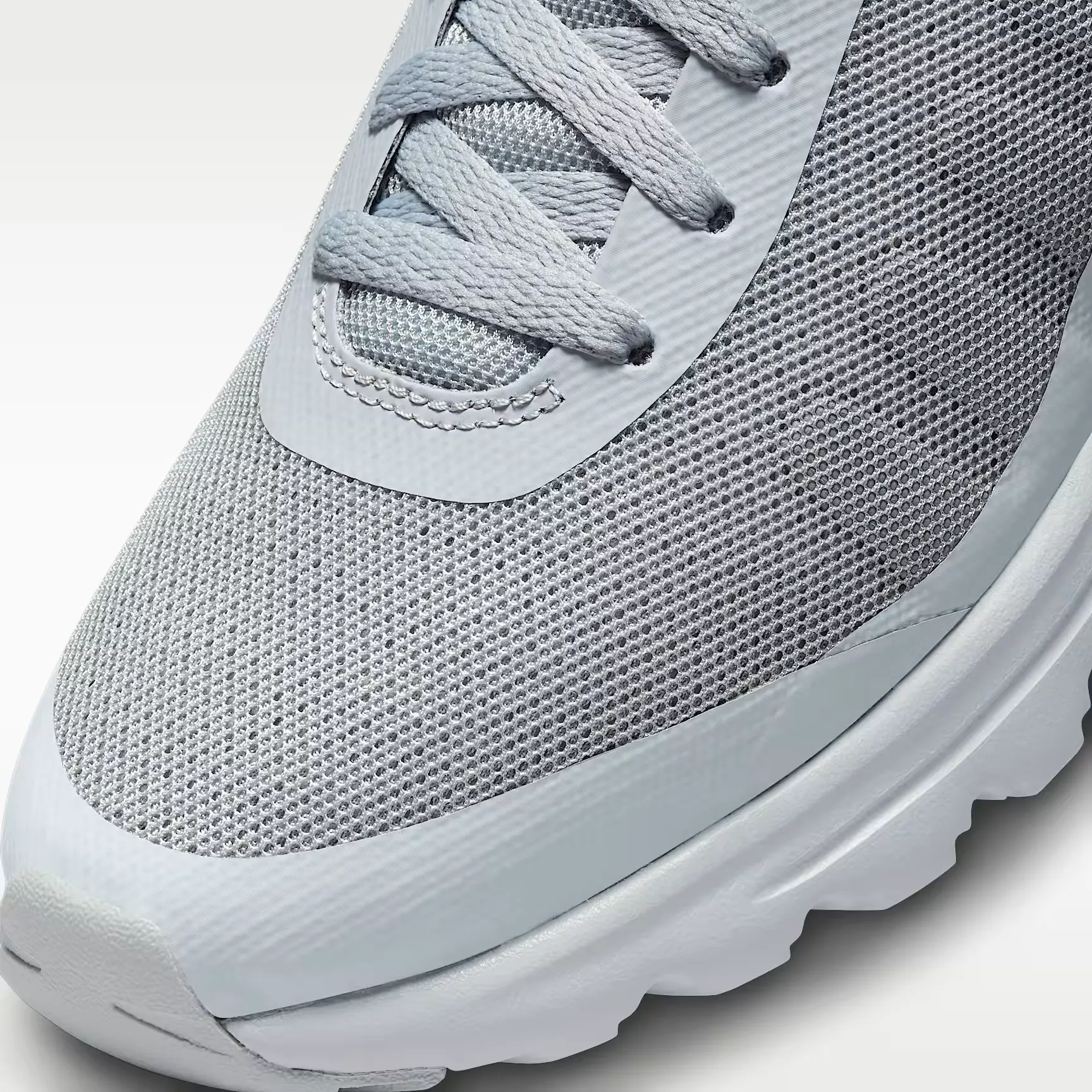 000000_Nike-Air-Max-Invigor_Wolf-Grey-White_749680-005_img6