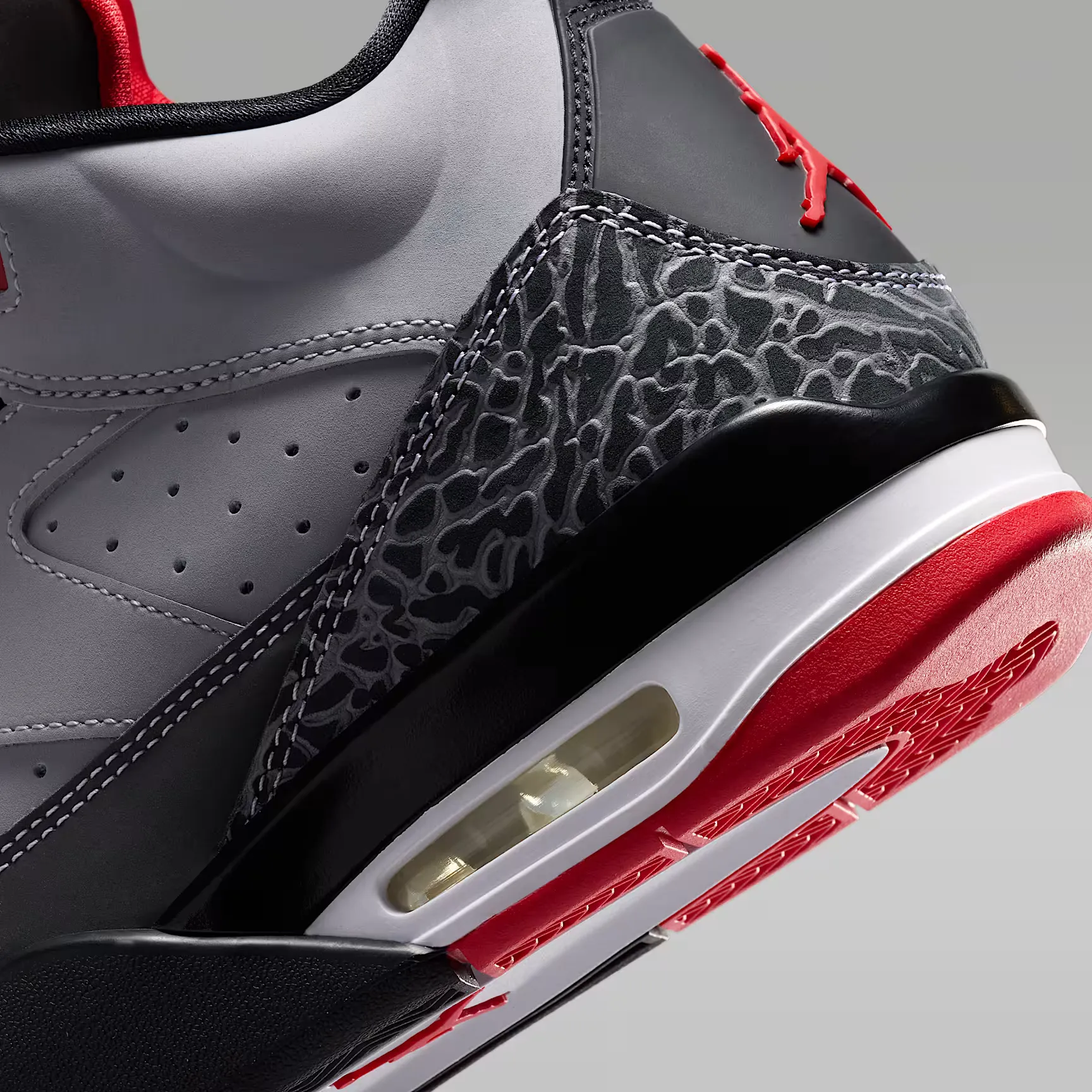 000000_Jordan-Son-of-Mars-Low_Cement-Grey-Gym-Red_580603-004_img7