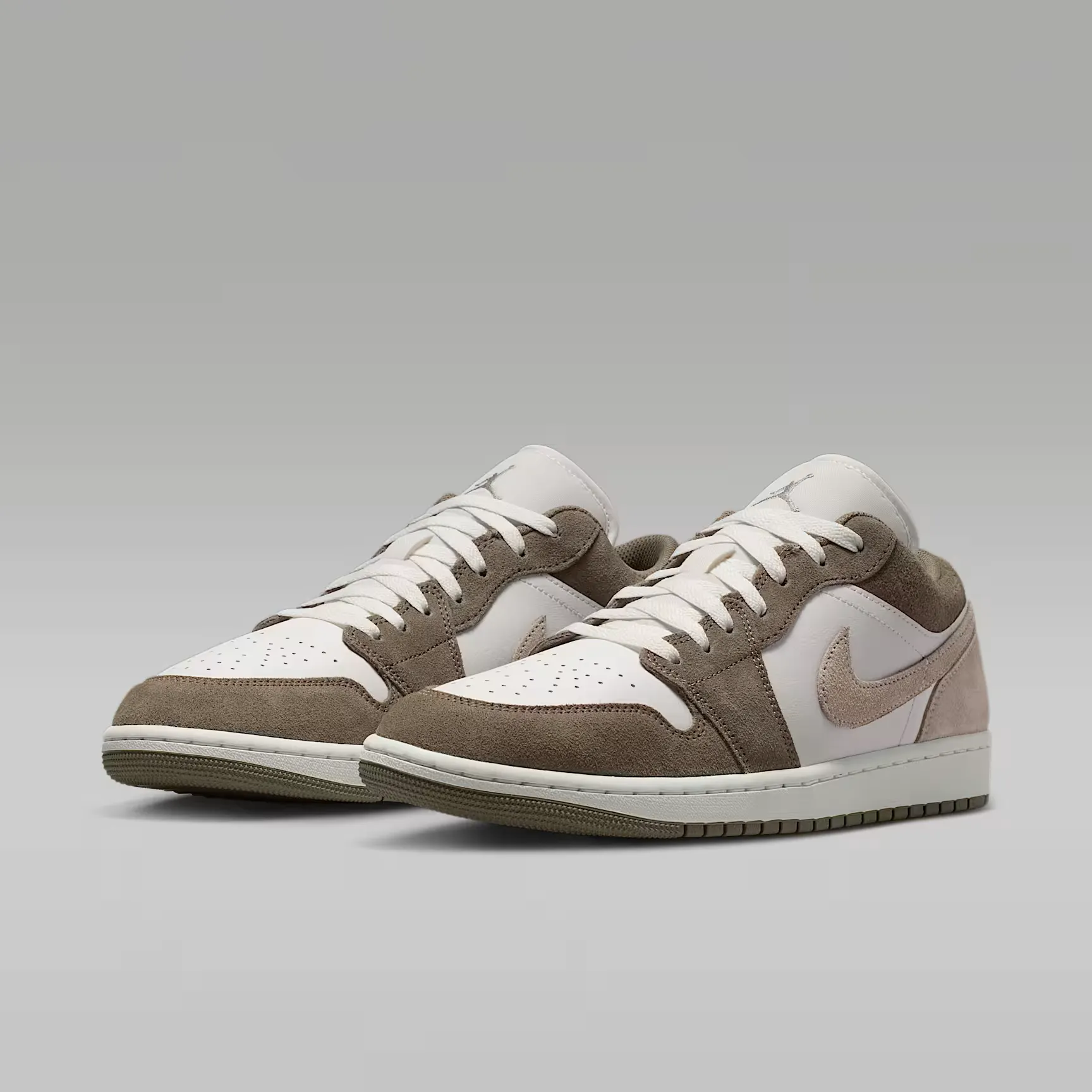 000000_Air-Jordan-1-Low_Olive-Grey_553558-046_img4