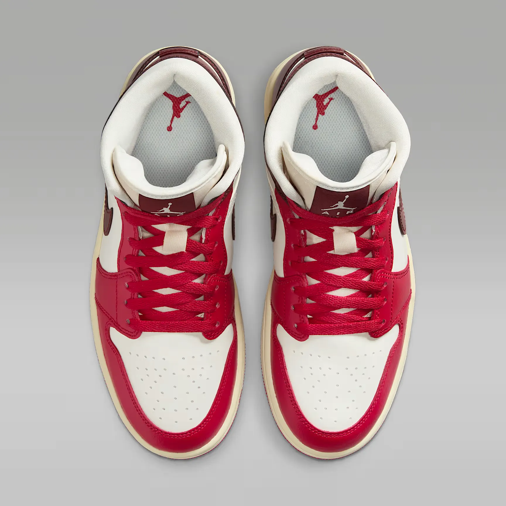 000000_Air-Jordan-1-Mid-WMNS_Mystic-Hibiscus_BQ6472-119_img3
