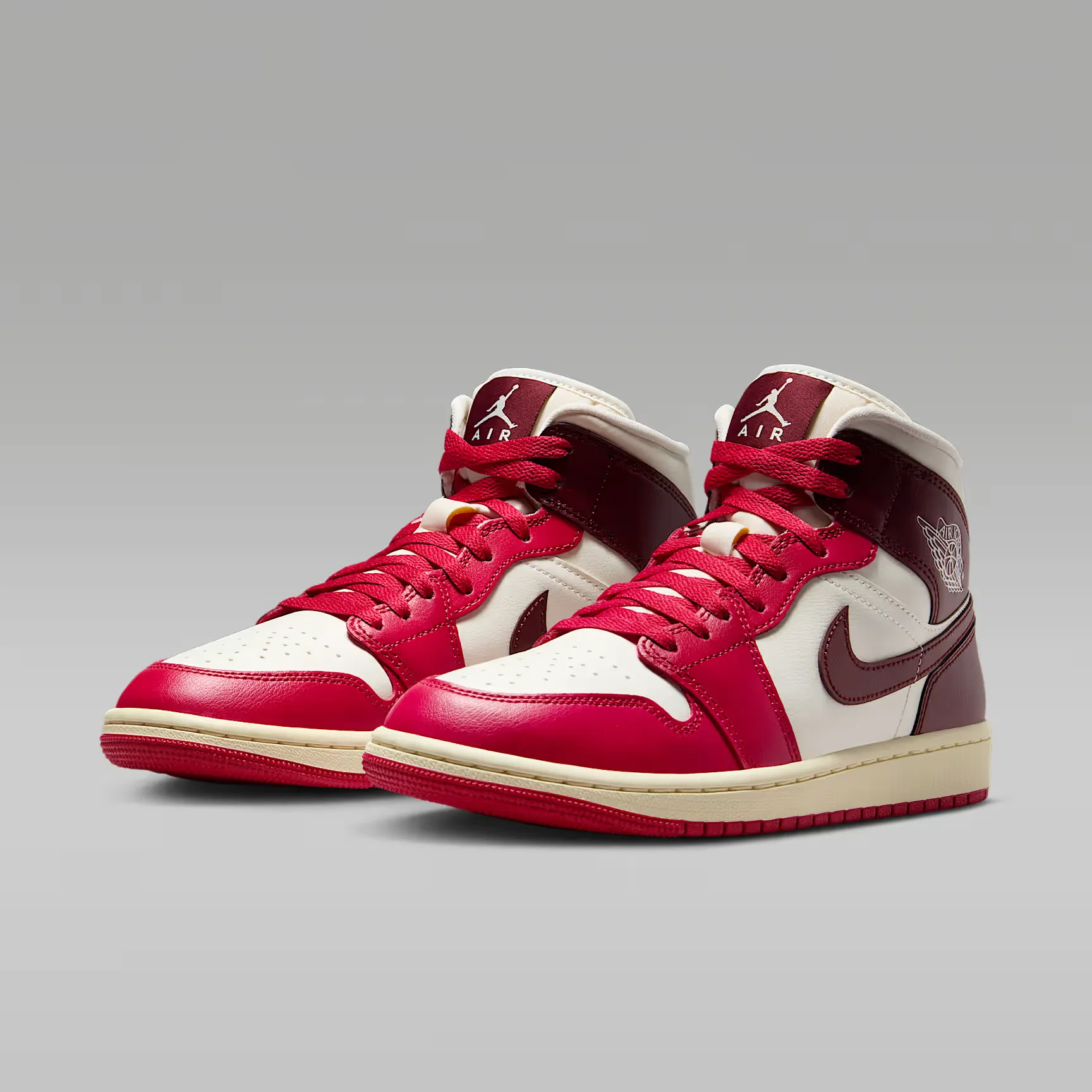 000000_Air-Jordan-1-Mid-WMNS_Mystic-Hibiscus_BQ6472-119_img4