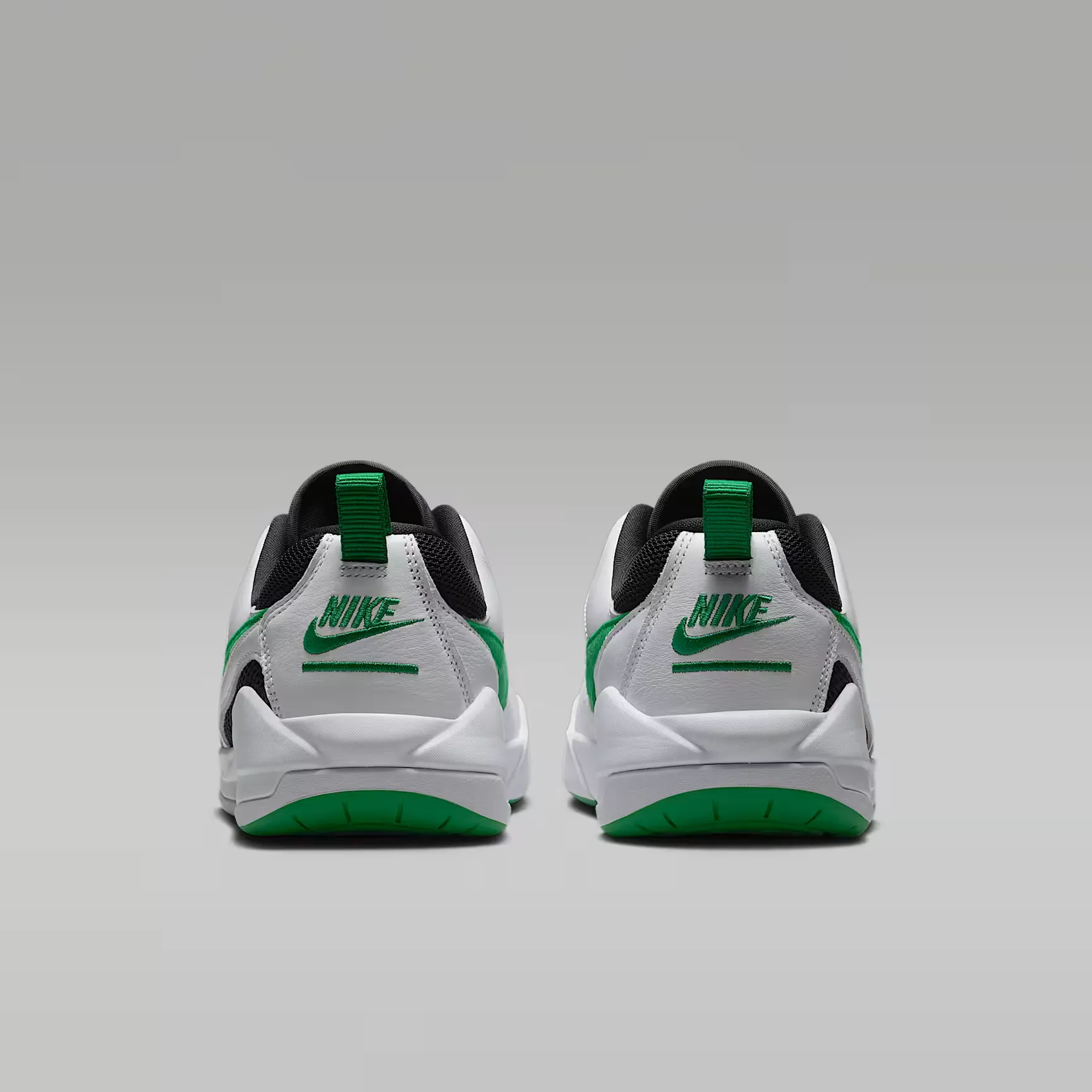 000000_Jordan-CMFT-Era_Black-Lucky-Green_HJ6777-012_img5