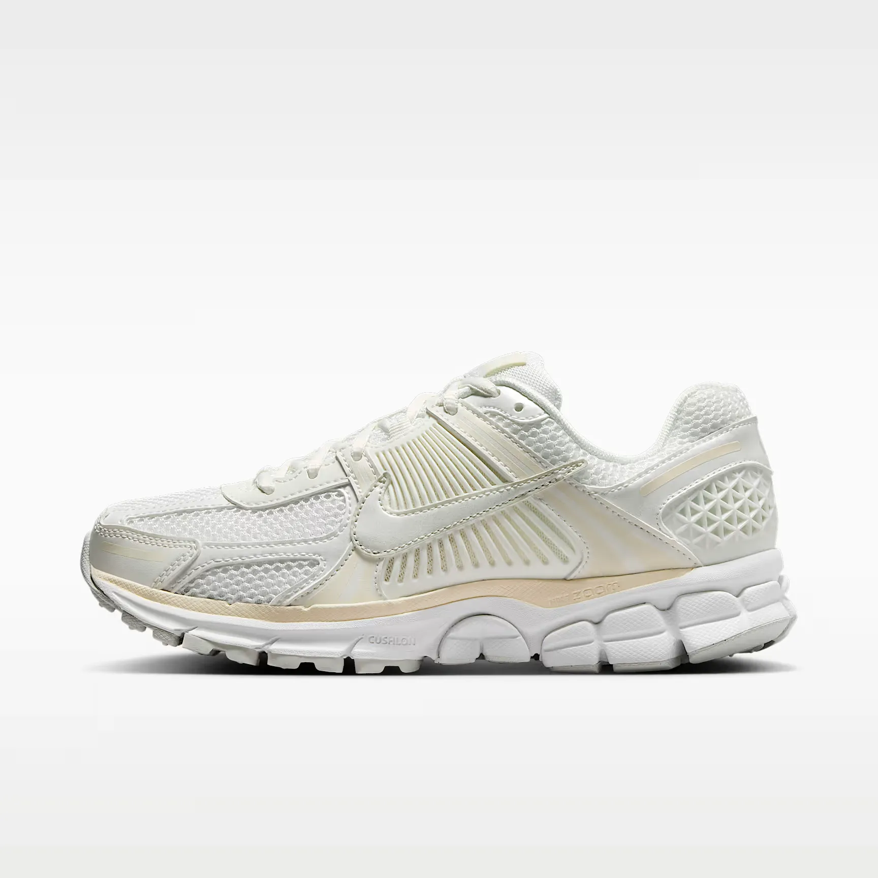 000000_Nike-Zoom-Vomero-5-WMNS_Sail-Summit-White_IB8929-100_img0