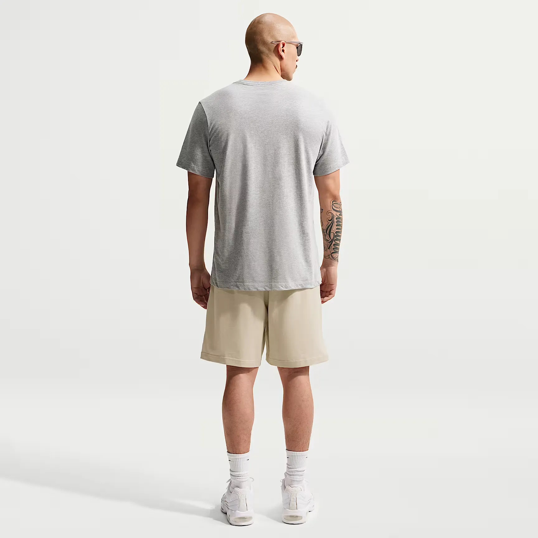 000000_Nike-Sportswear-Club-Knit-Short_Light-Khaki-White_FQ4359-229_img4