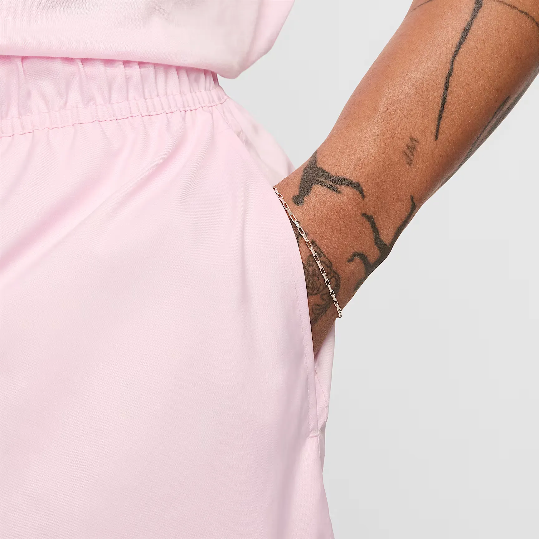 000000_Nike-Club-Flow-Woven-Short_Pink-Foam-White_FN3307-663_img3