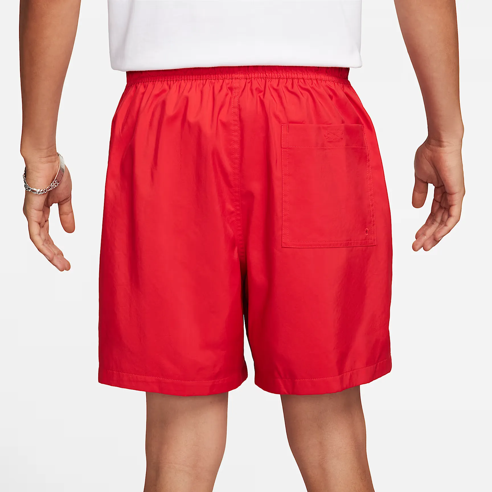 000000_Nike-Club-Woven-Flow-Shorts_University-Red-White_FN3307-657_img2