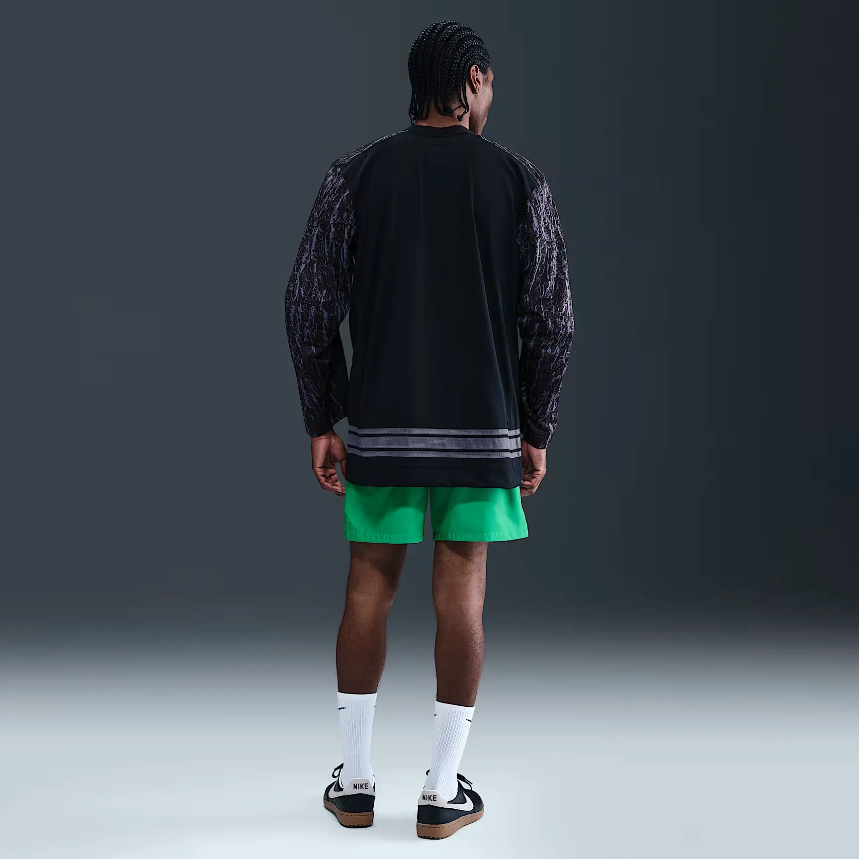 000000_Nike-Club-Flow-Woven-Short_Stadium-Green_FN3307-324_img3