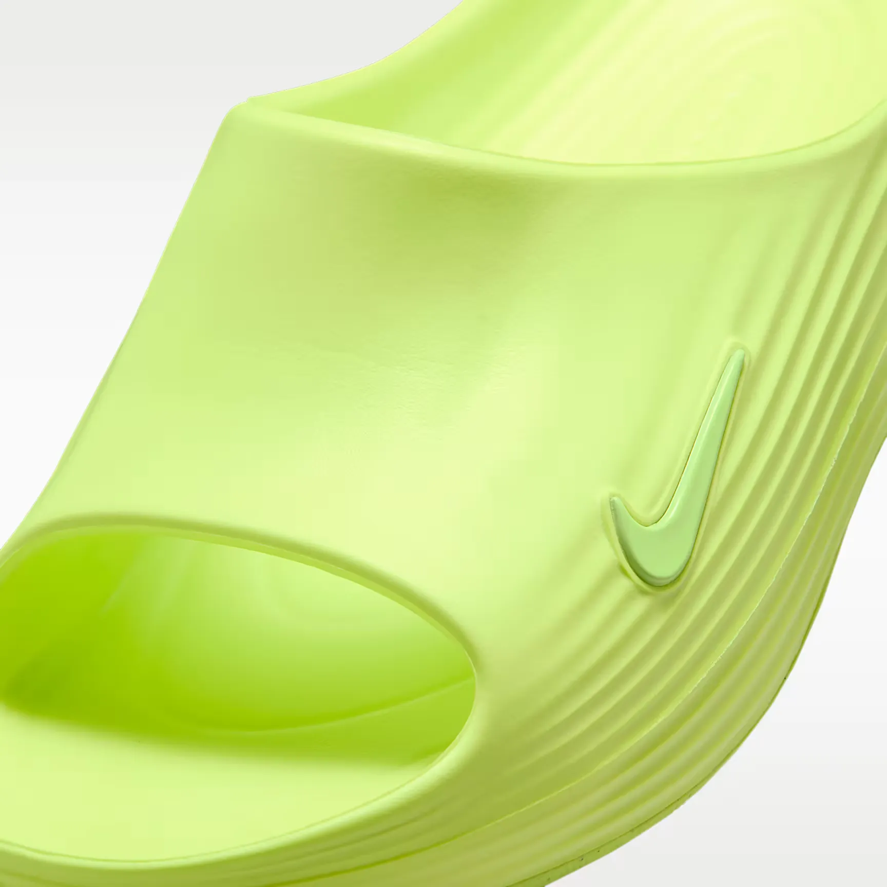 Nike ReactX Rejuven8 
