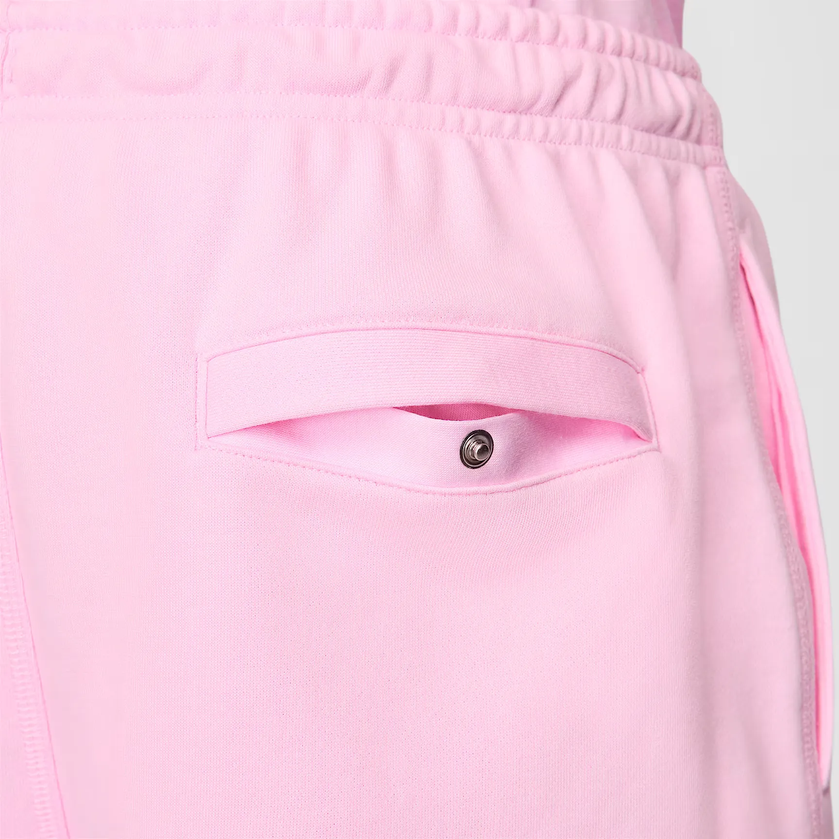 000000_Nike-Sportswear-Club-Fleece-Short_Pink-Foam-White_FN3520-663_img5