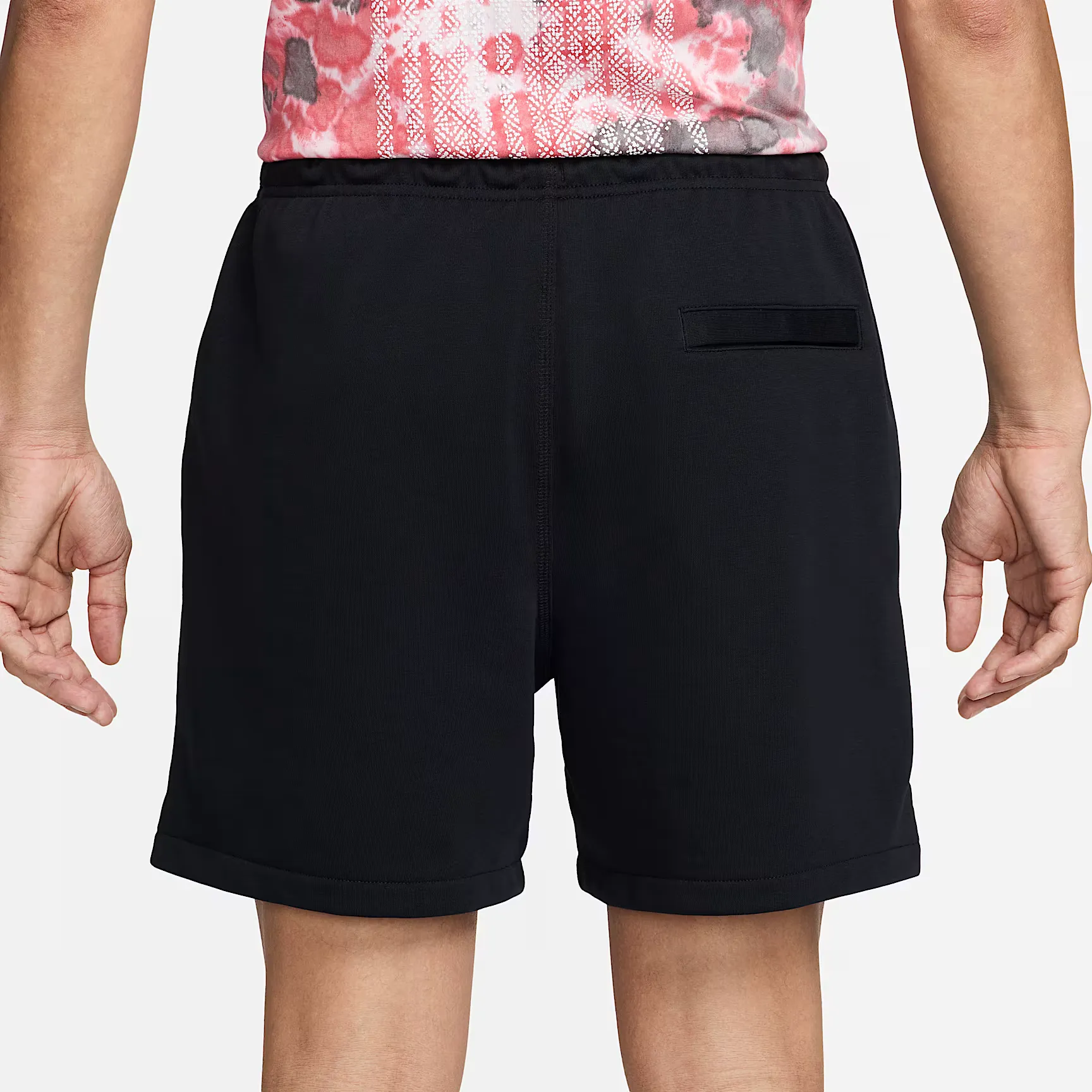 000000_Nike-Club-Flow-Fleece-Short_Black_FN3520-010_img2