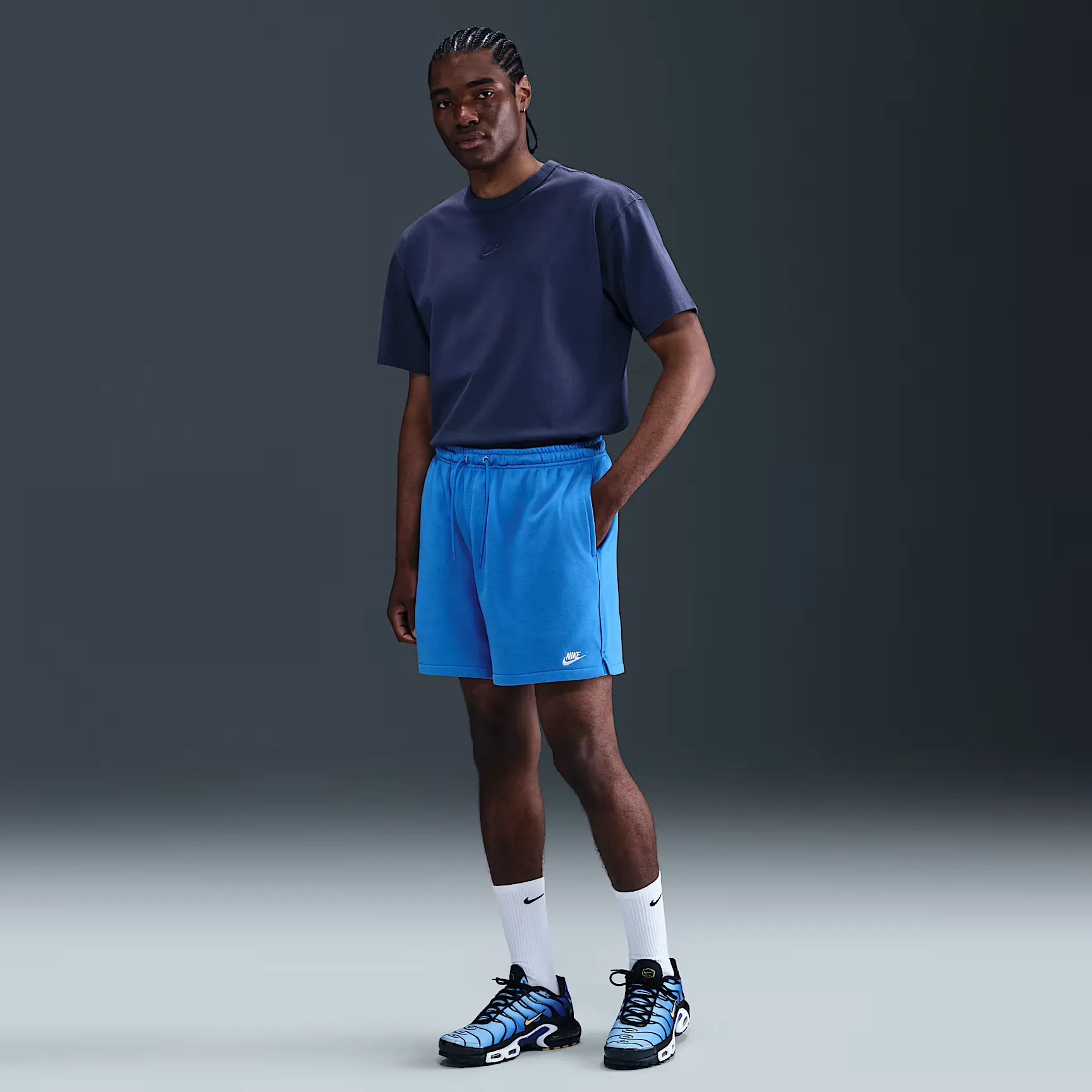 000000_Nike-Club-French-Terry-Flow-Shorts_Light-Photo-Blue-White_FN3520-435_img0