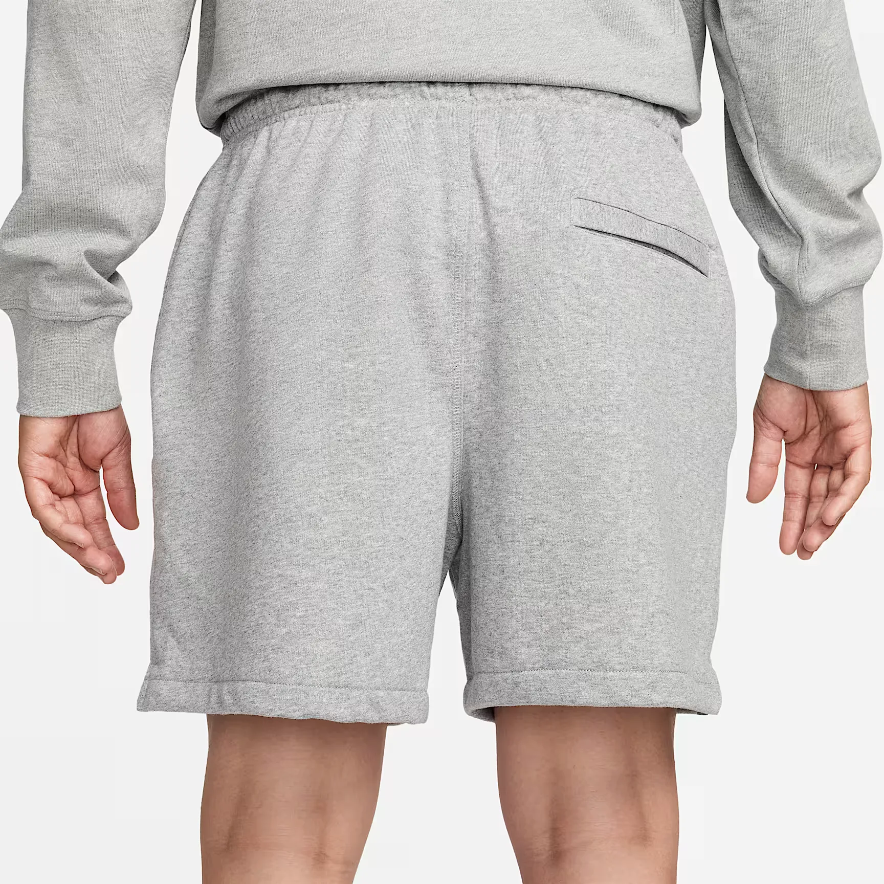 000000_Nike-Sportswear-Club-Flow-Fleece-Short_Dark-Grey-Heather_FN3520-063_img2