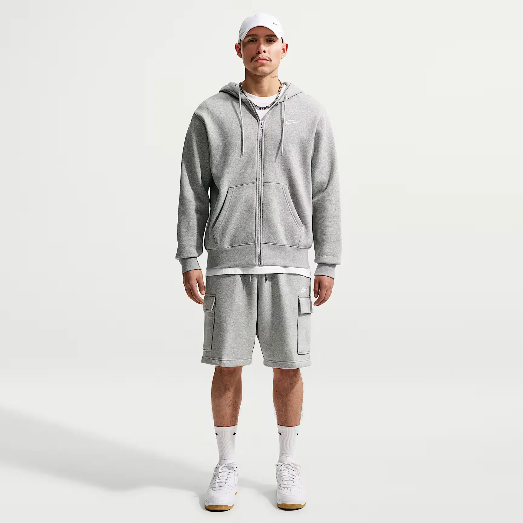 000000_Nike-Sportswear-Club-Fleece-Cargo-Short_Dark-Grey-Heather_FN3525-063_img0