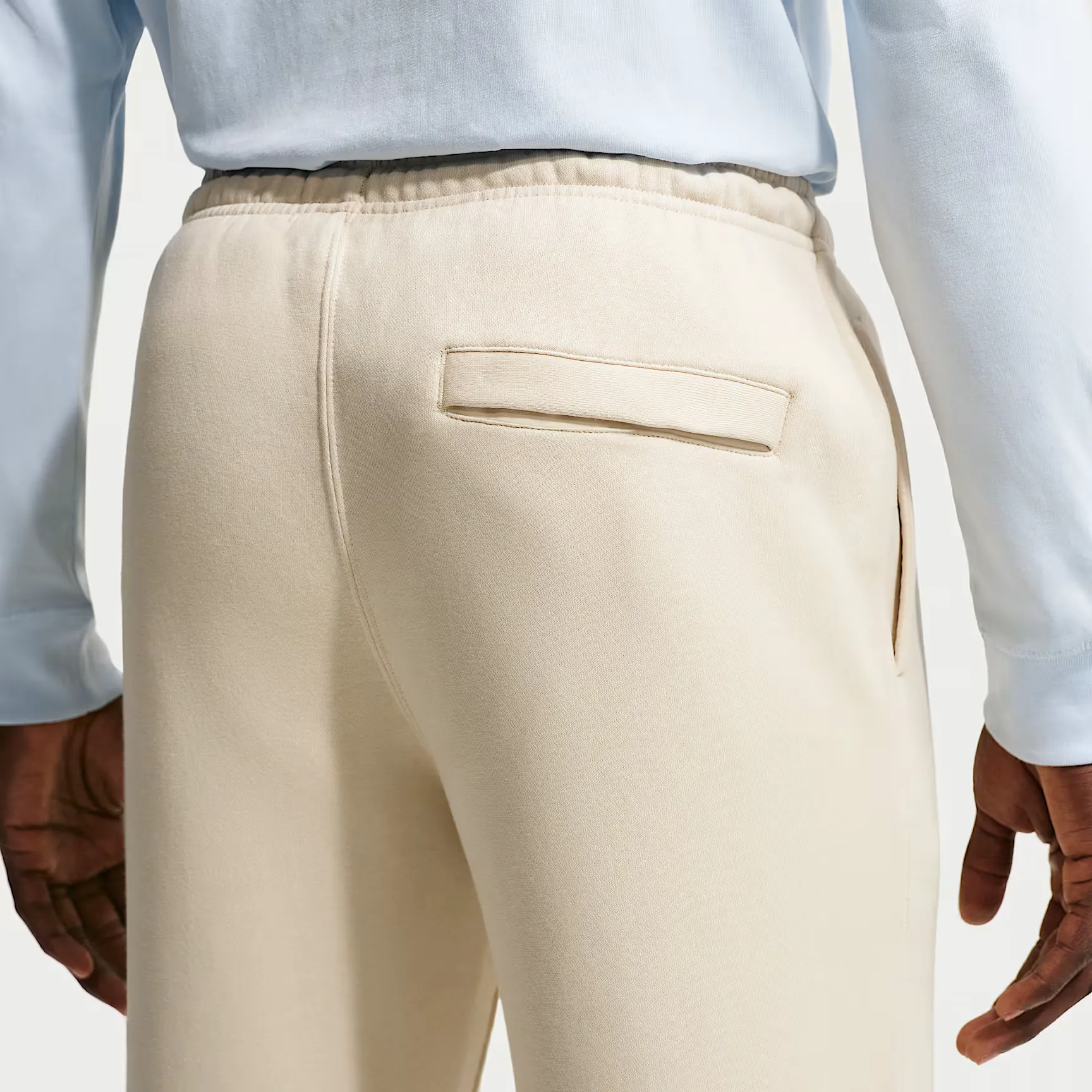 000000_Nike-Sportswear-Club-Fleece-Open-Hem-Pants_Light-Khaki_FN3730-229_img2