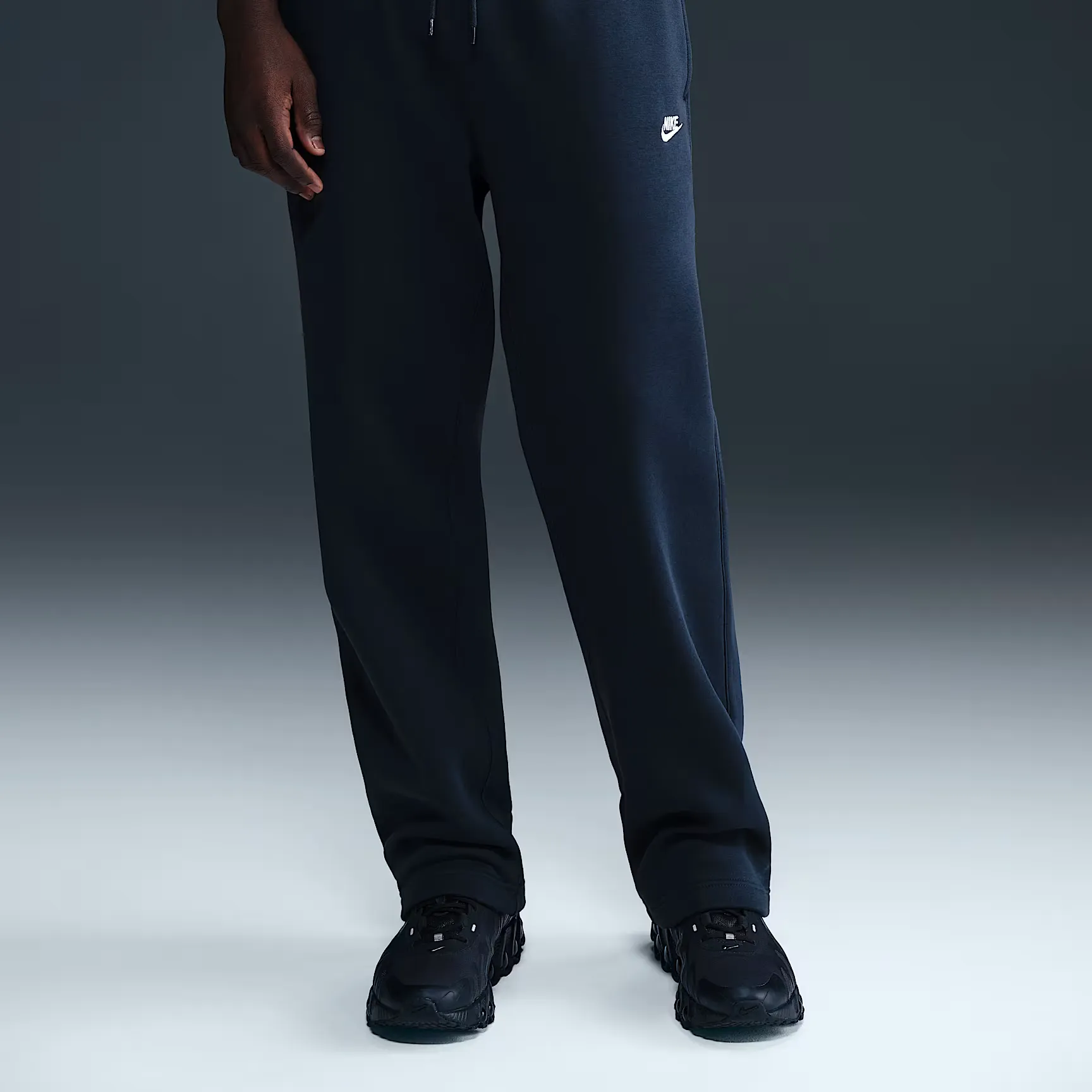 000000_Nike-Sportswear-Club-Fleece-Open-Hem-Pants_Obsidian_FN3730-451_img1