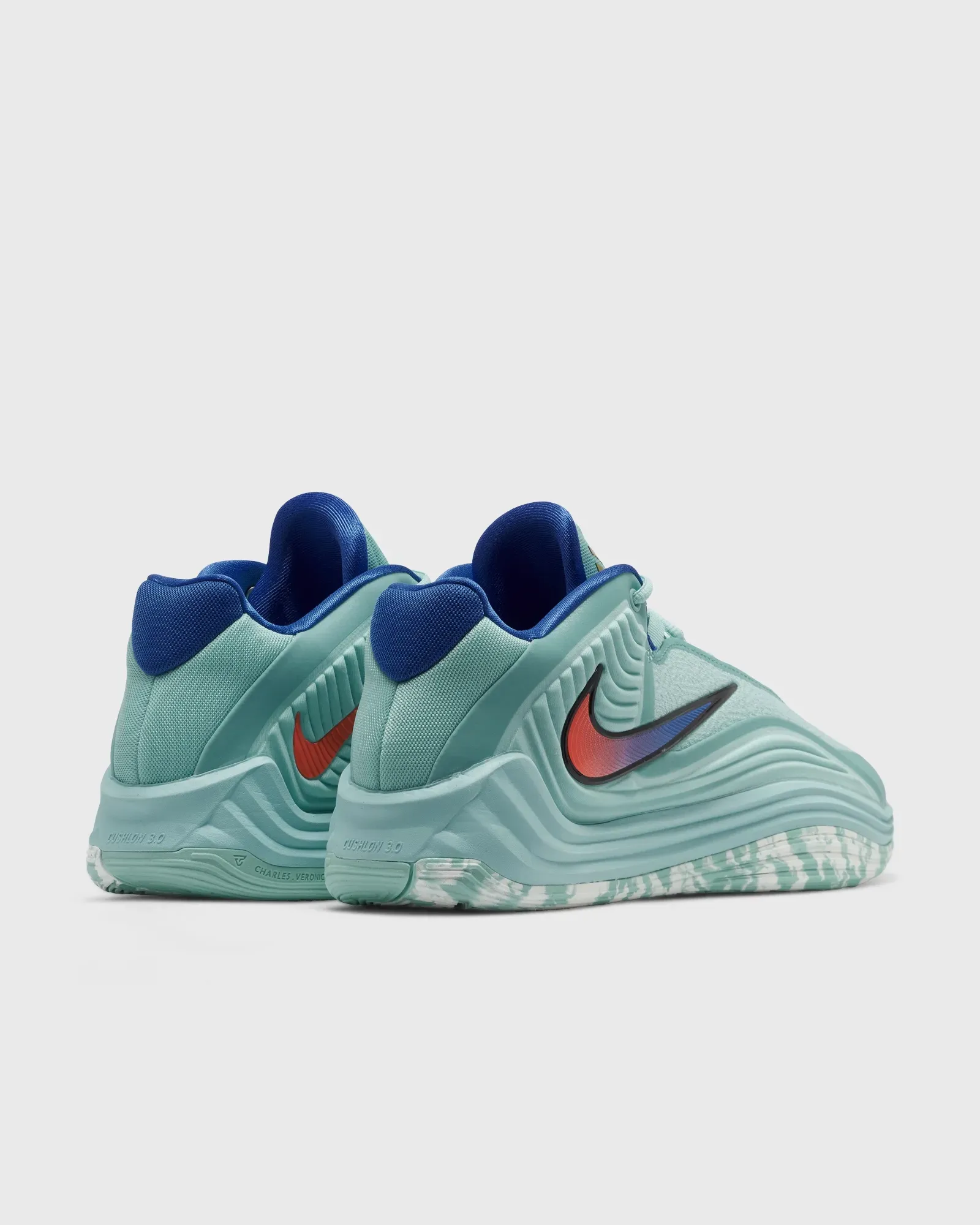 000000_Nike-Giannis-Freak-7_Light-Aqua_HF3450-402_img3
