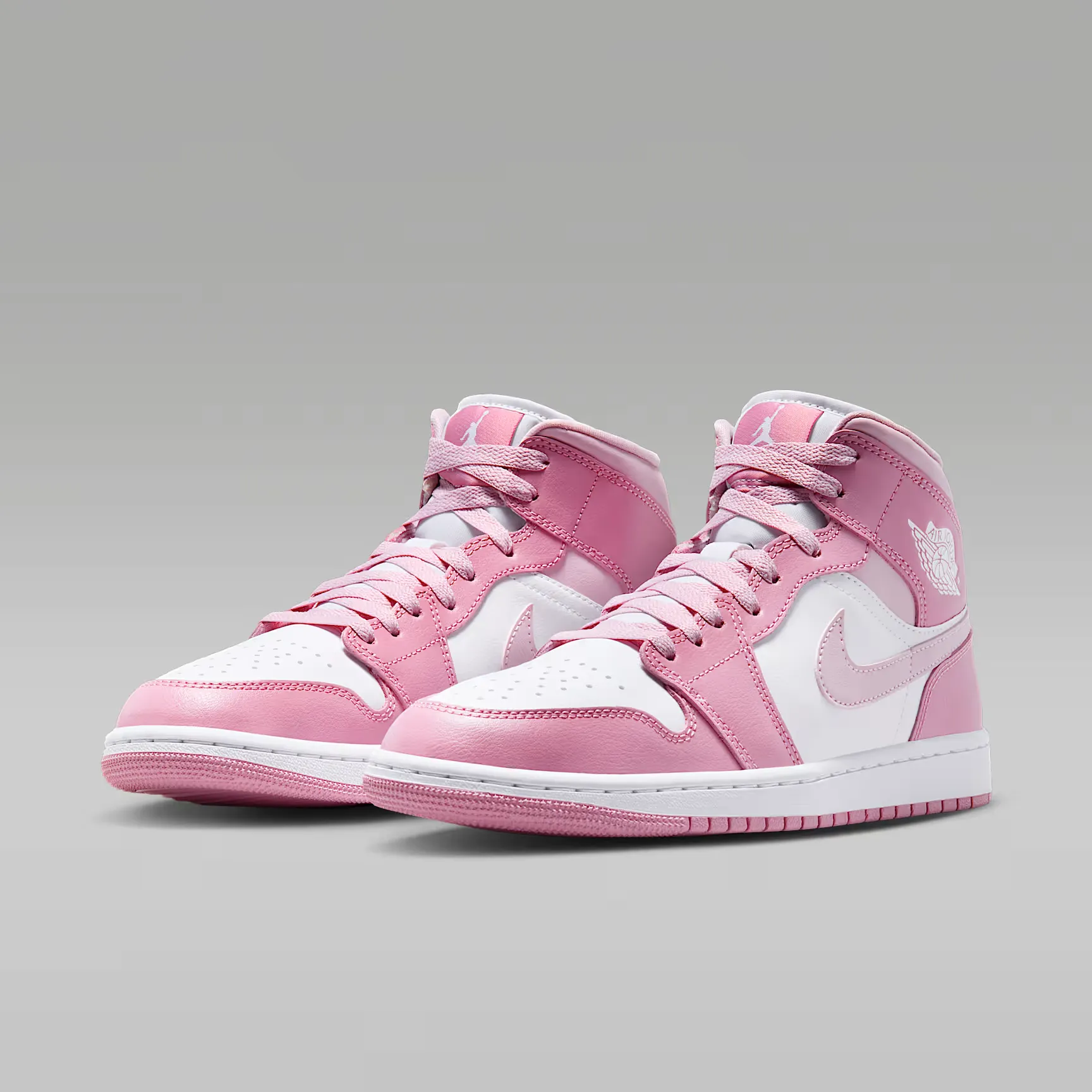 Air Jordan 1 Mid WMNS 