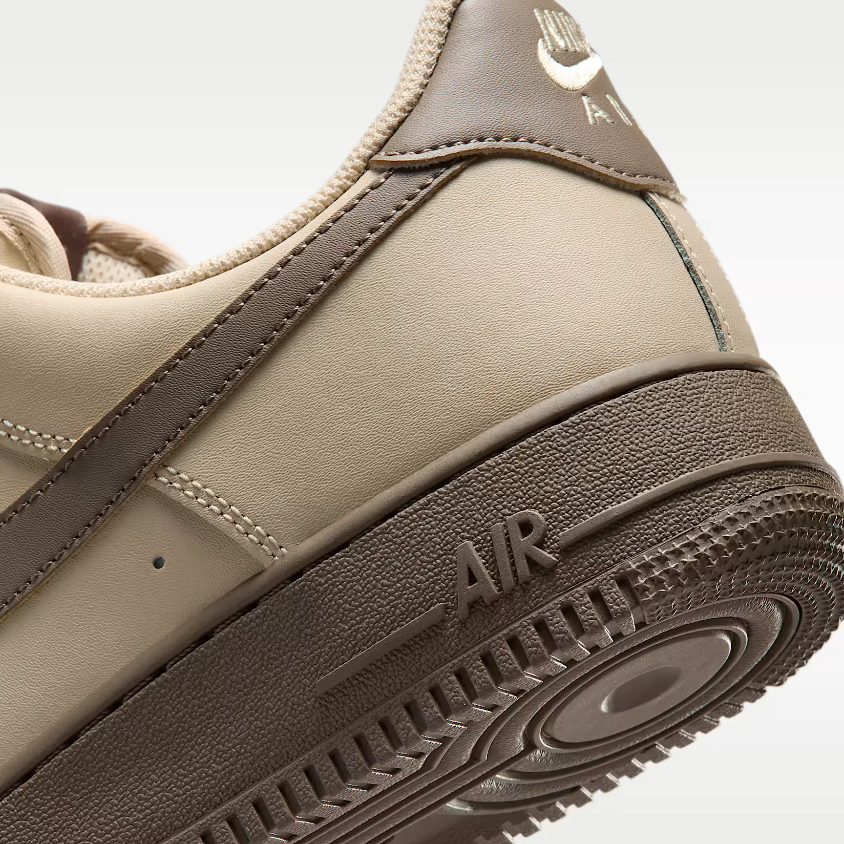 000000_Nike-Air-Force-1-'07_Rattan-Olive-Grey_FJ4146-201_img7