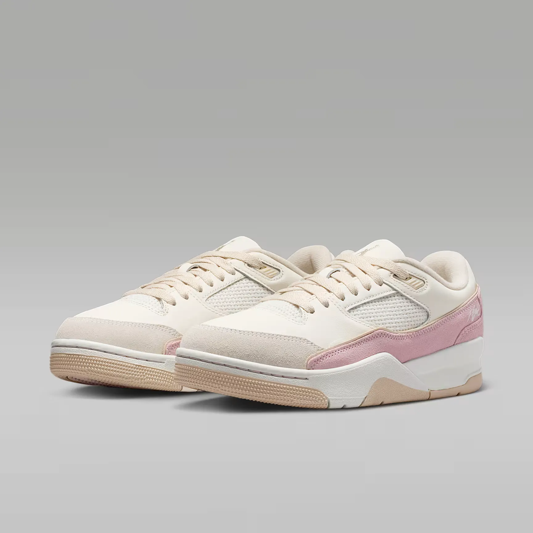 000000_Jordan-Flight-Court-WMNS_Sail-Iced-Carmine_FZ9854-109_img4