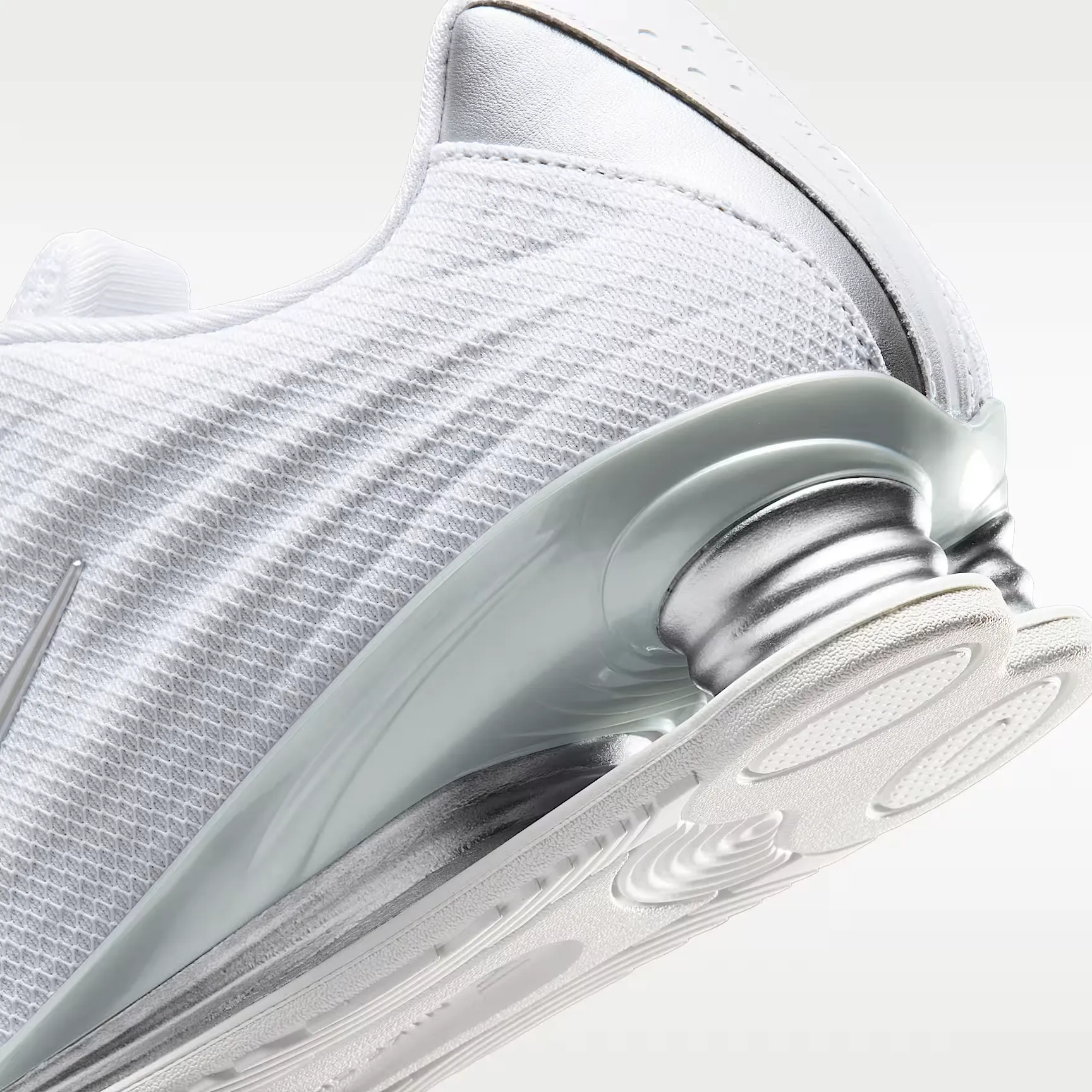 GO ONLY NOW ホワイトタンクトップ Adidas The Total Trainer - GW6353