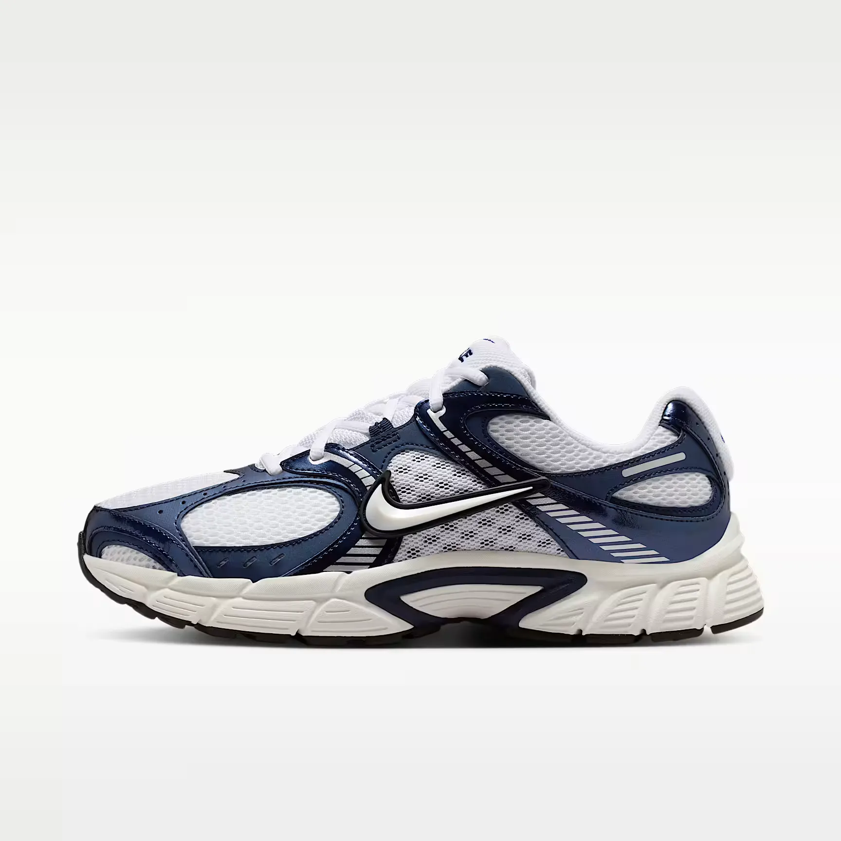 000000_Nike-V5-RNR_White-Midnight-Navy_HJ5228-109_img0