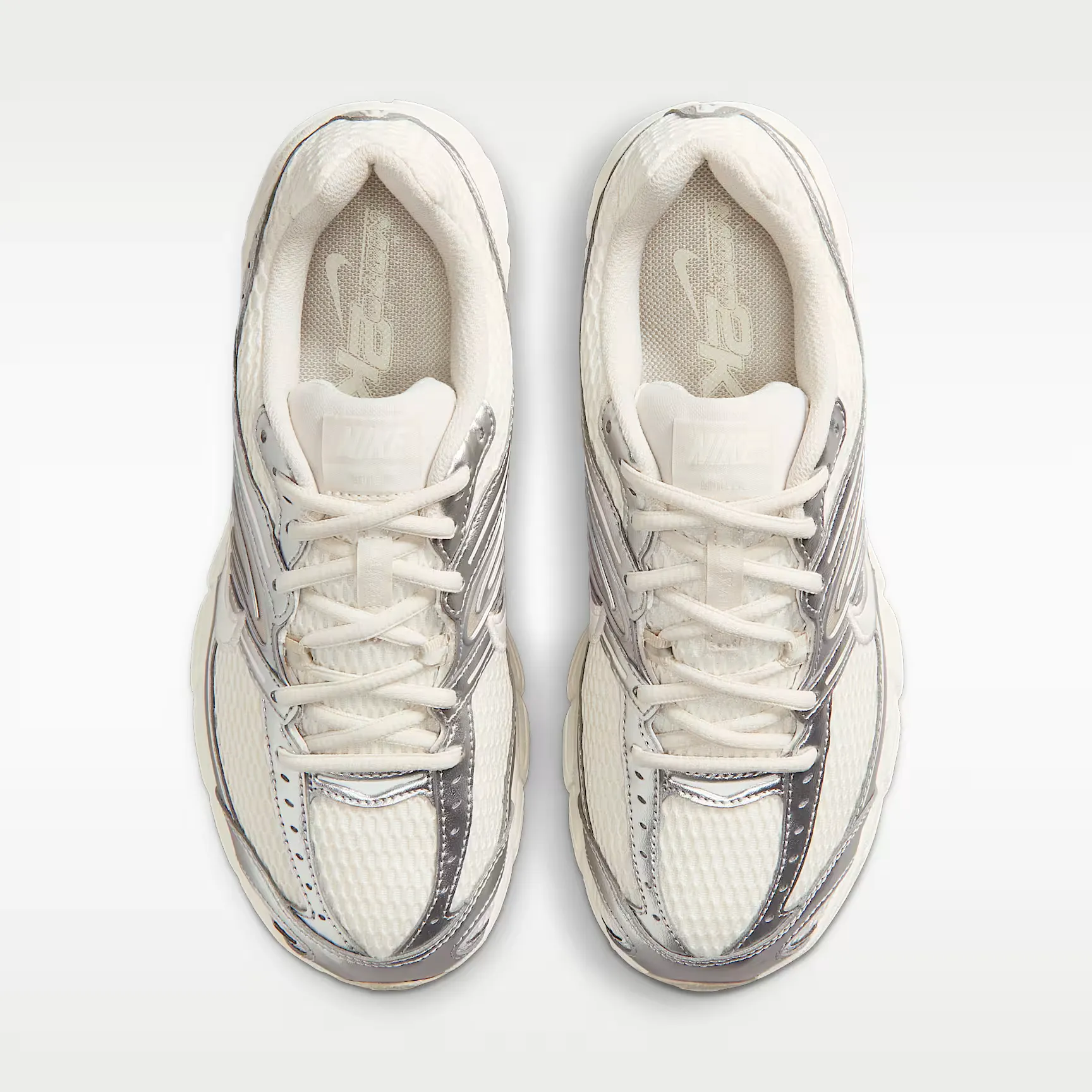 000000_Nike-Air-Max-Moto-2K-WMNS_Pale-Ivory-Metallic-Silver_HQ2056-108_img3