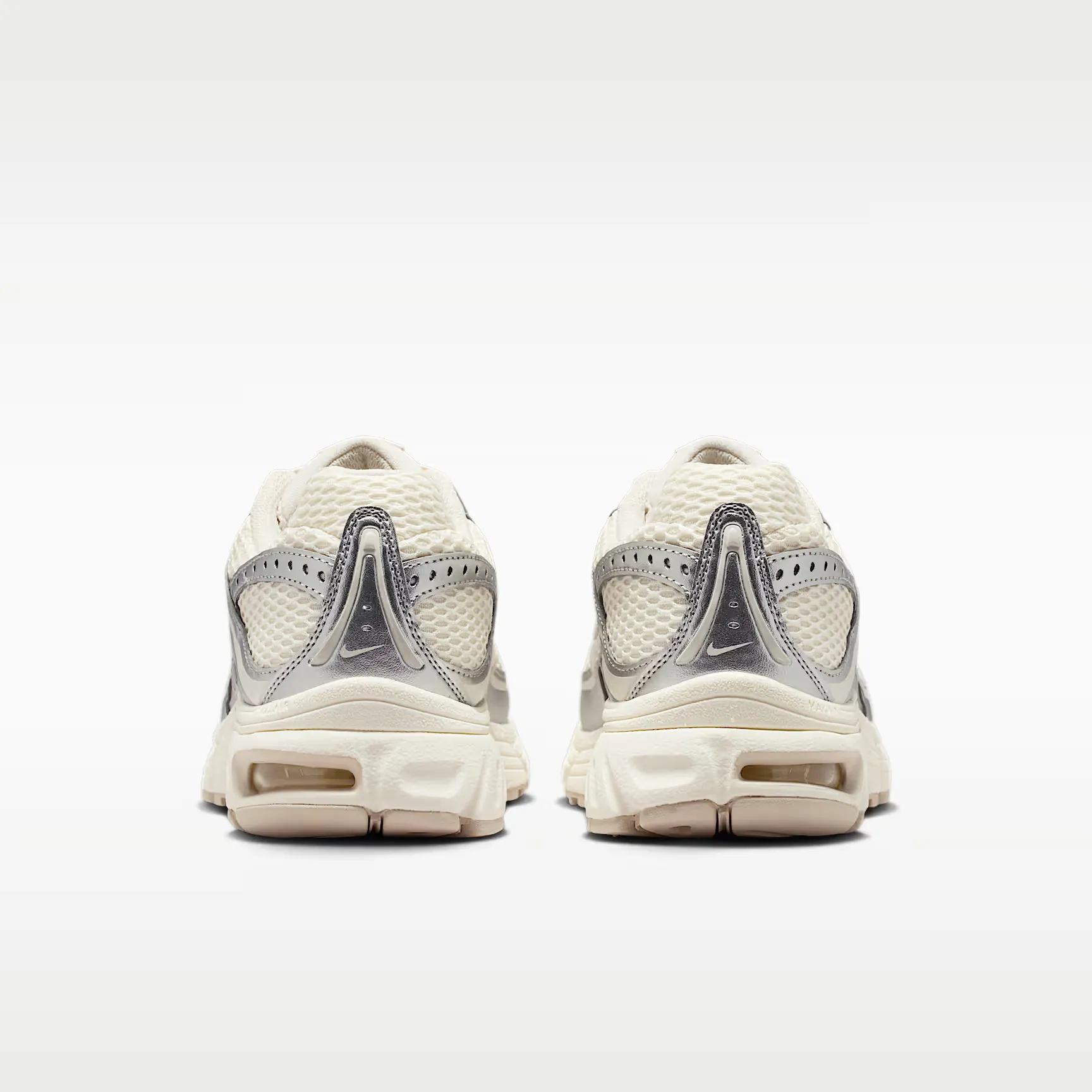 000000_Nike-Air-Max-Moto-2K-WMNS_Pale-Ivory-Metallic-Silver_HQ2056-108_img5